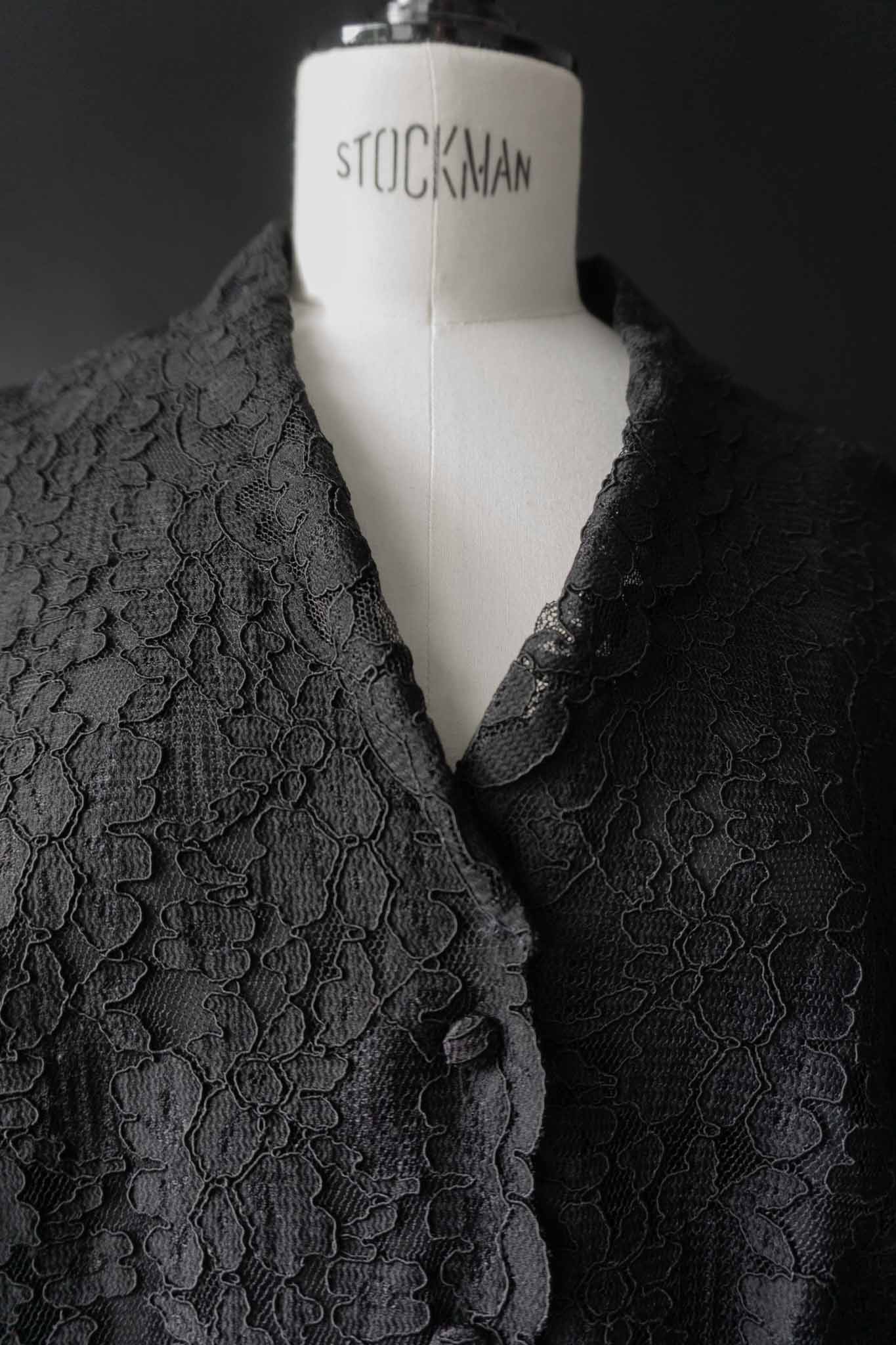 Vintage Spitzenjacke mit Stoffbezogenen Knöpfen