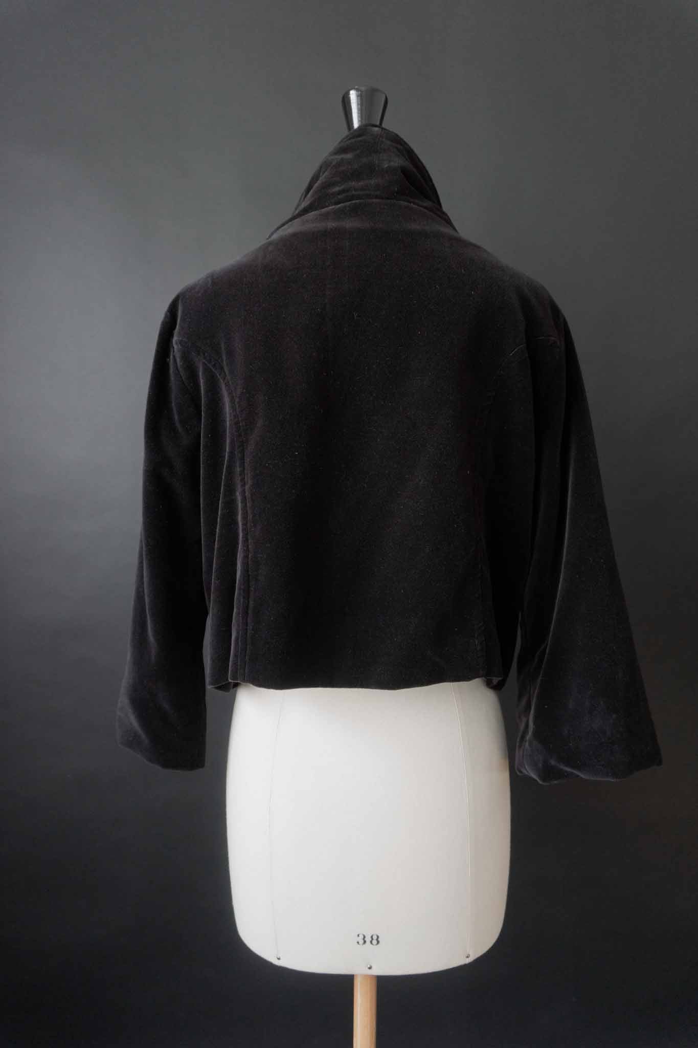 Vintage Samtjacke in Schwarz Baumwolle, drapierter Kragen