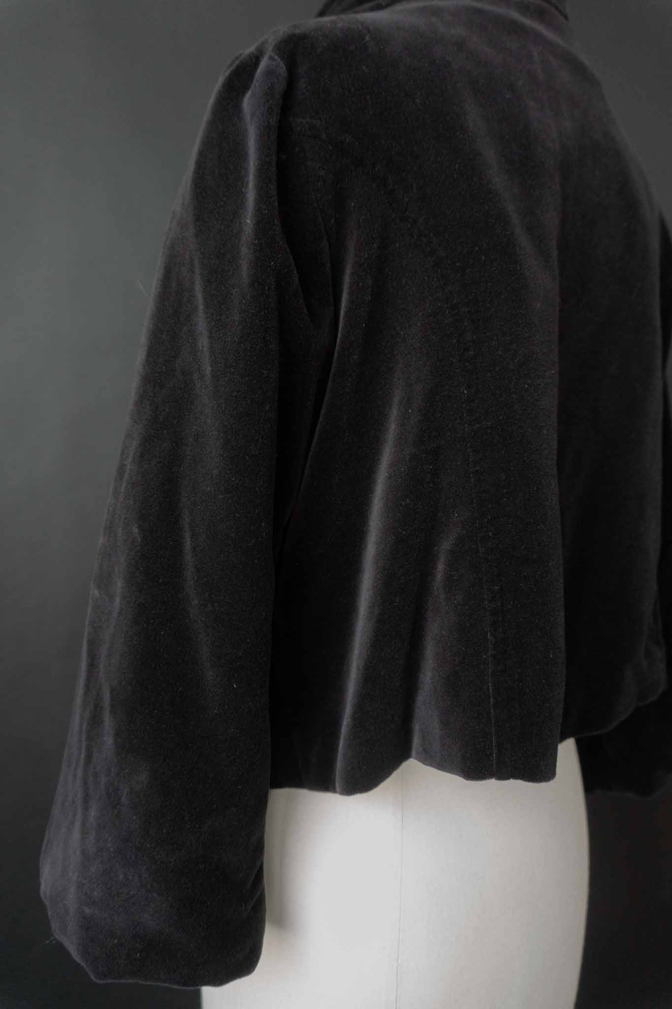 Vintage Samtjacke in Schwarz Baumwolle, drapierter Kragen