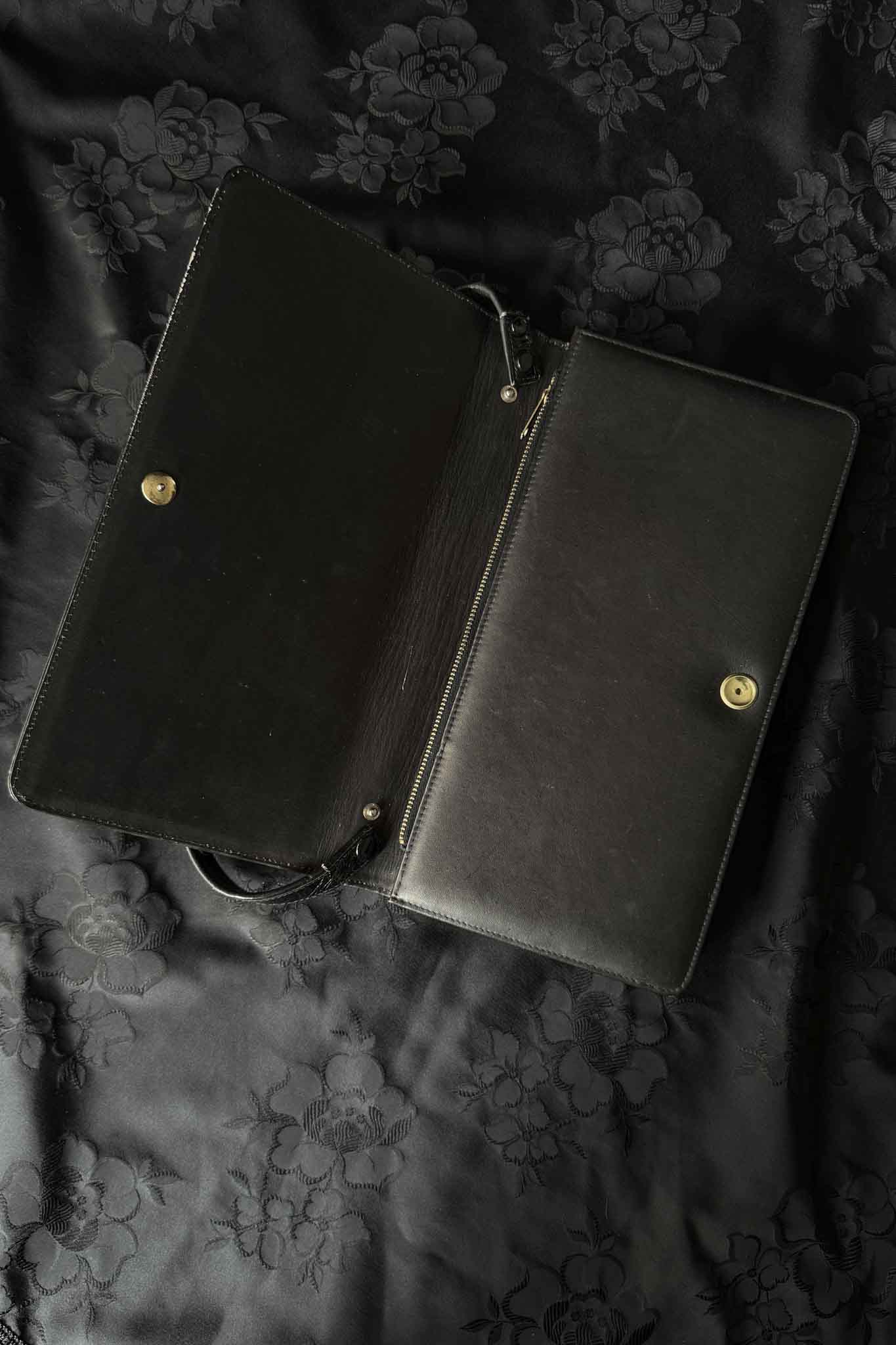 Vintage Krokoleder Tasche aus den 60ern – Schwarze Clutch & Schultertasche theplaincircle vintage