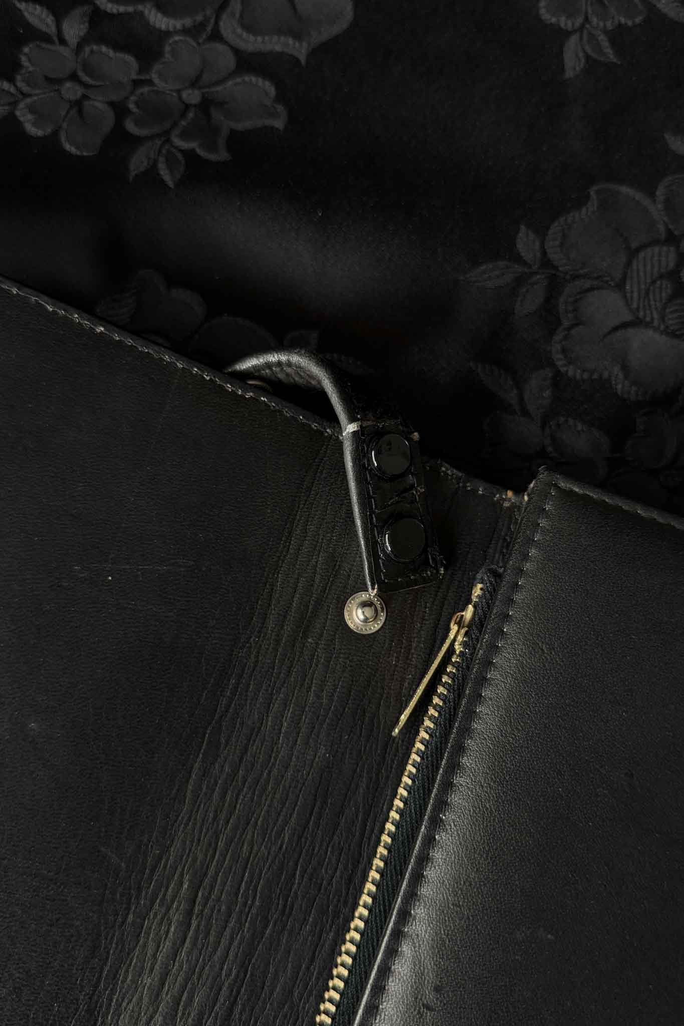 Vintage Krokoleder Tasche aus den 60ern – Schwarze Clutch & Schultertasche theplaincircle vintage
