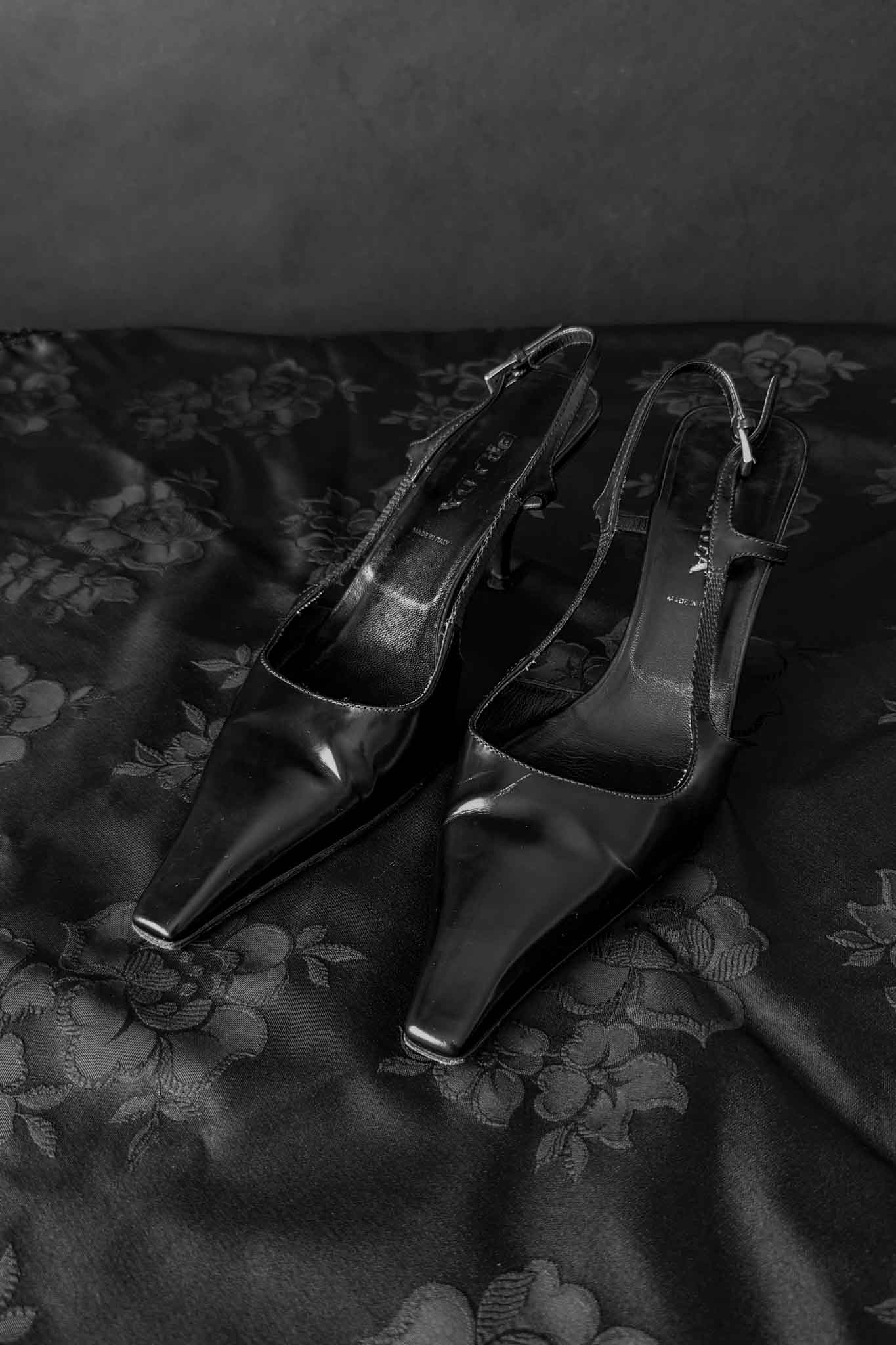 Vintage Prada Slingback Pumps aus Leder, Office Siren, Made in Italy, 37
