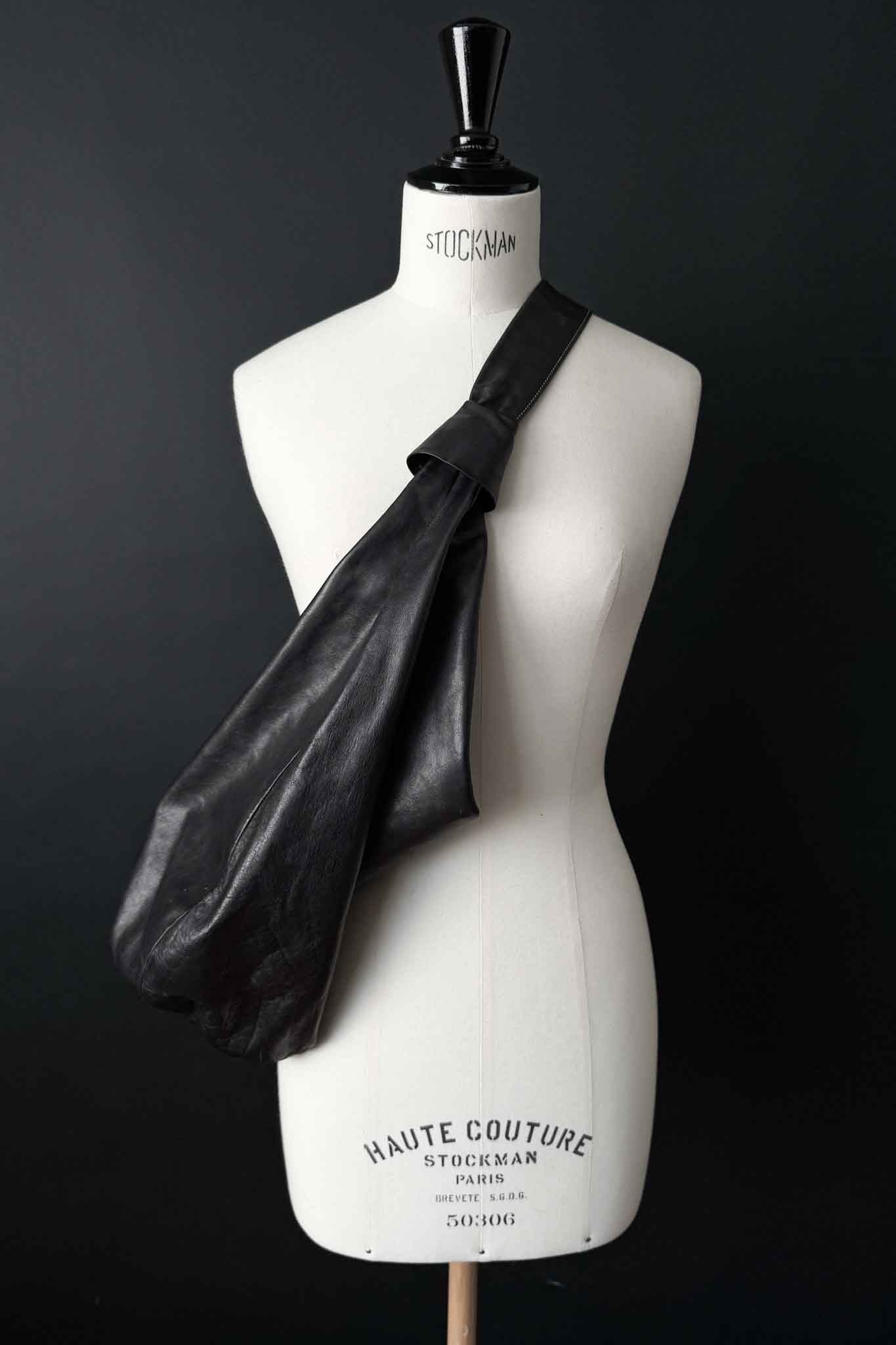 Große Vintage Ledertasche Schwarz – Bottega-inspirierter Oversized Shopper aus den 80ern theplaincircle vintage