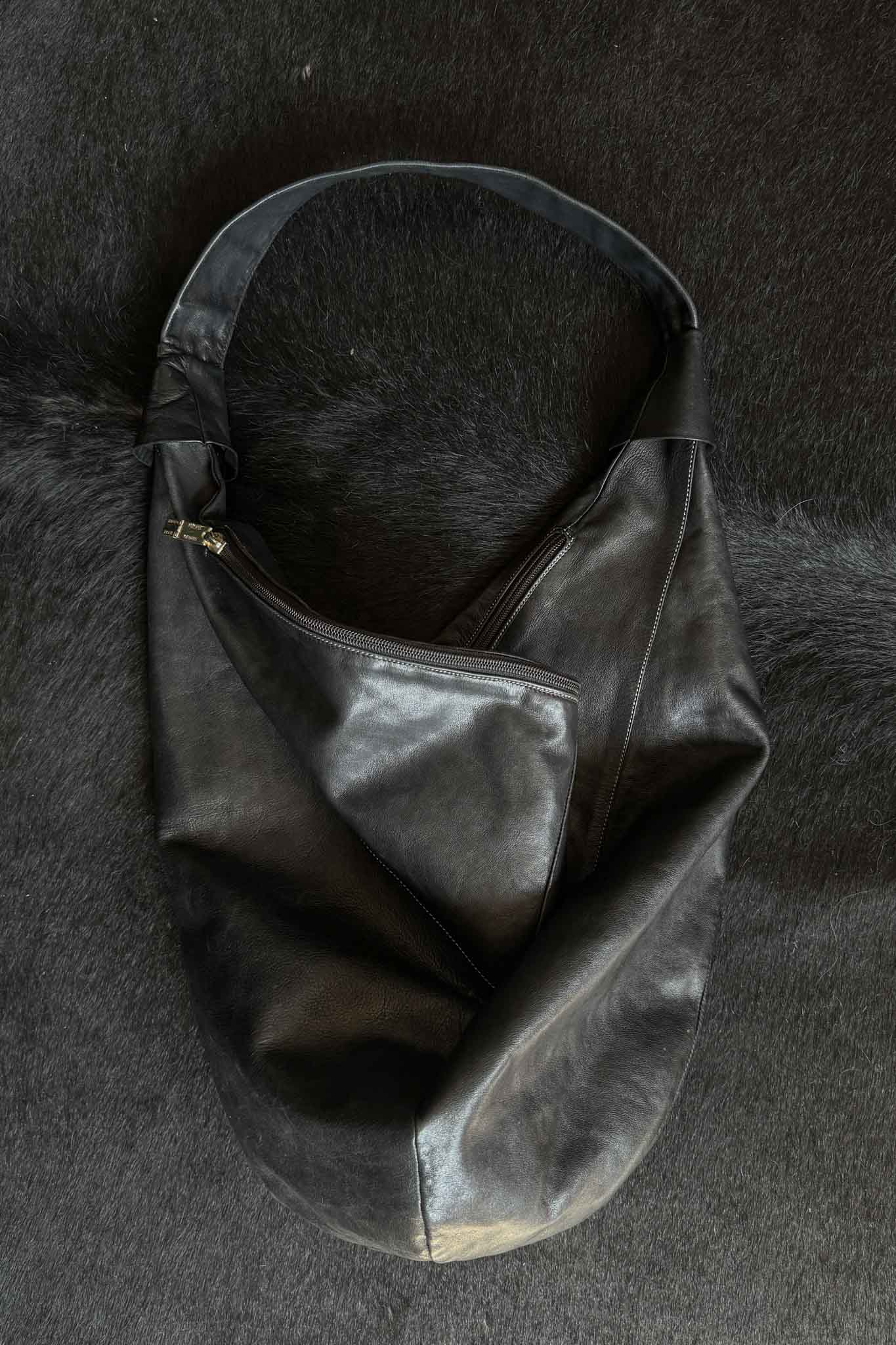 Große Vintage Ledertasche Schwarz – Bottega-inspirierter Oversized Shopper aus den 80ern theplaincircle vintage