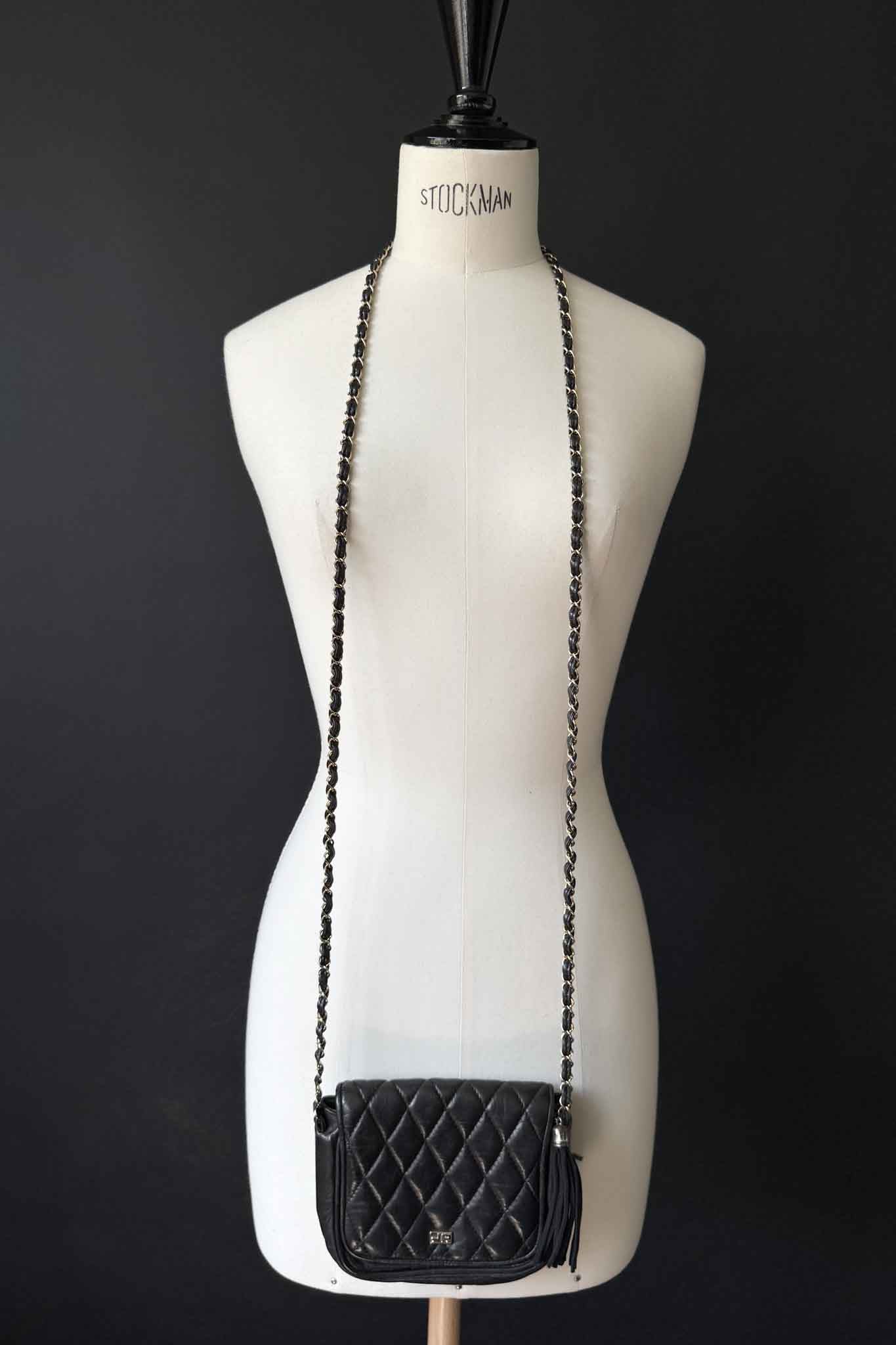 Vintage Schwarze Nappaleder-Tasche mit Kettenriemen