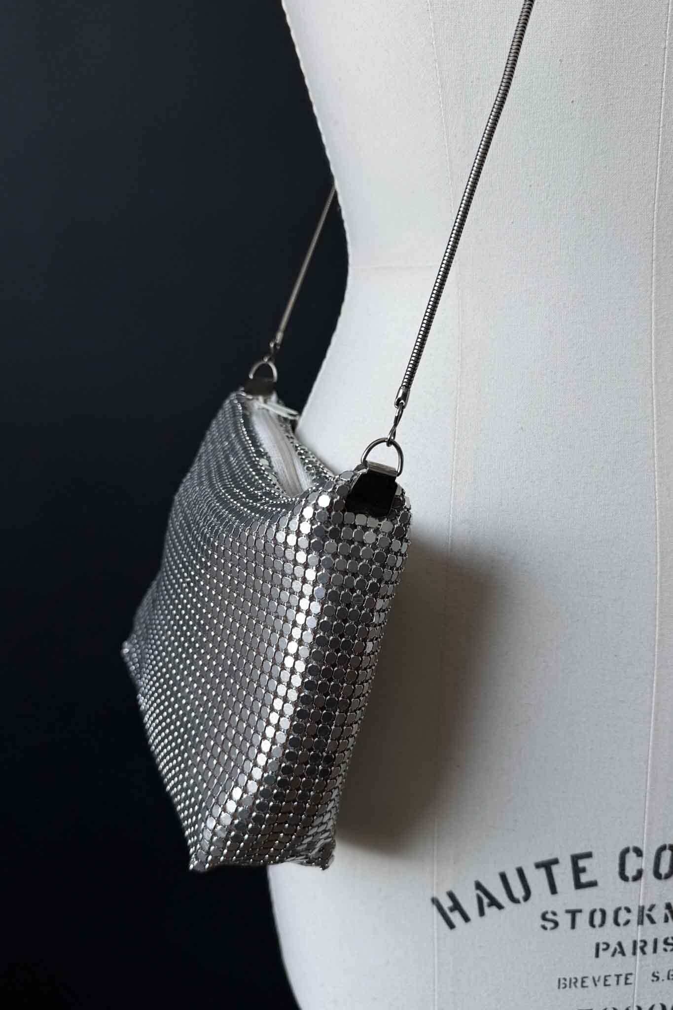 Vintage 80s Silver Mesh Bag – Disco Glam Meets Minimalism theplaincircle vintage
