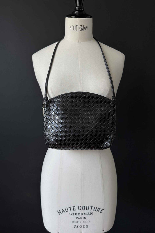 Vintage Ledertasche Schwarz – 80s Schultertasche im Bottega-Stil theplaincircle vintage