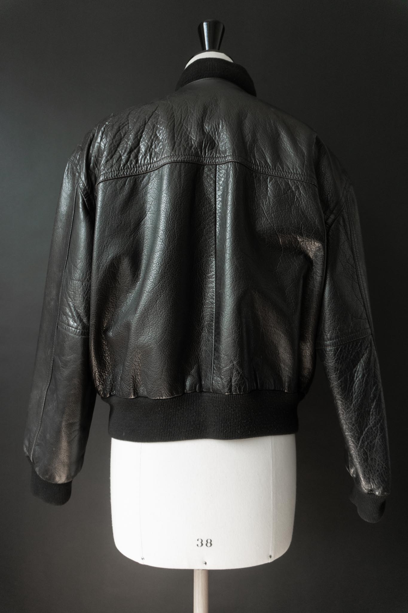 Vintage Leder-Bomberjacke, Minimalistischer Blouson, M–L