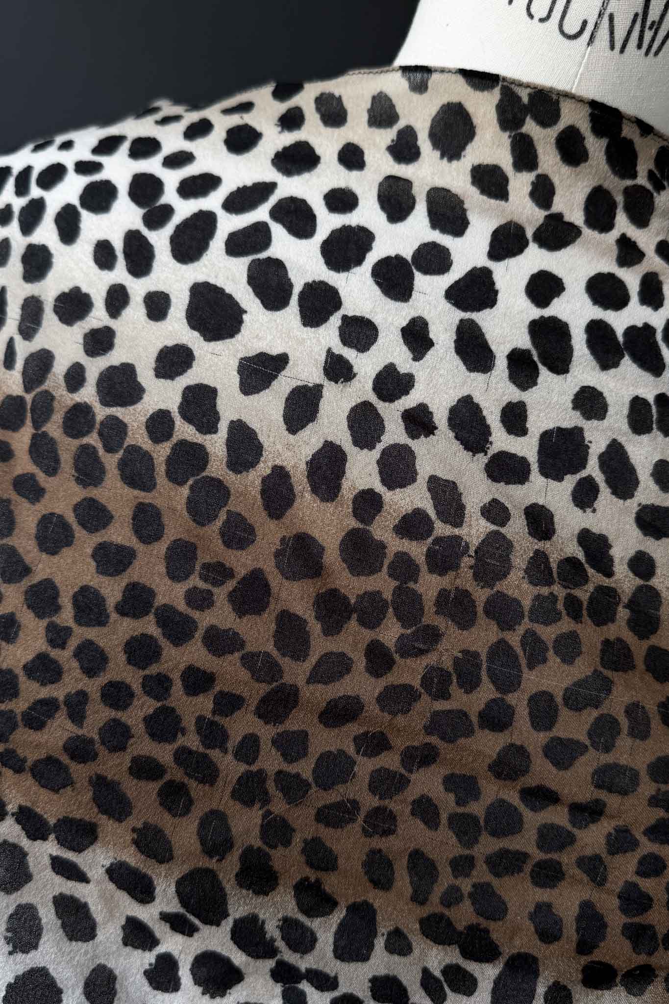 Leichter vintage Leo-Schal im Animal Print theplaincircle vintage