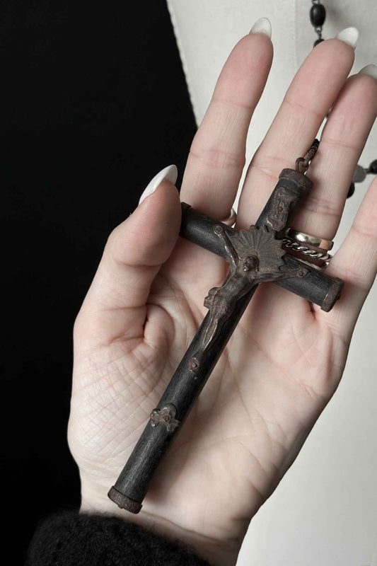 Antiker Rosenkranz mit Holzkreuz & dunklen Holzperlen