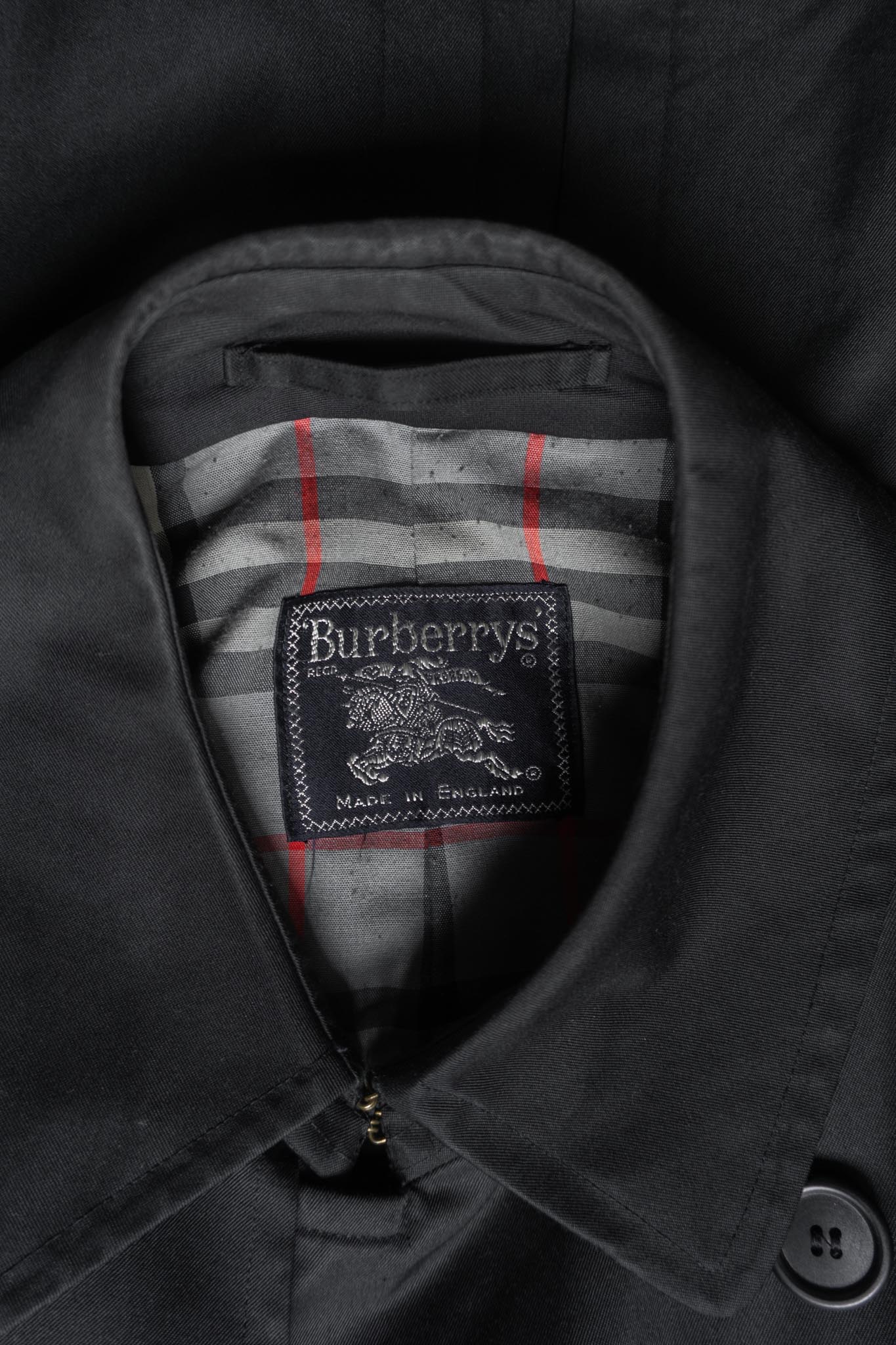 Vintage 80s Burberrys Trench Coat — Rare 80s Archive Piece Made in England, M–XL theplaincircle vintage