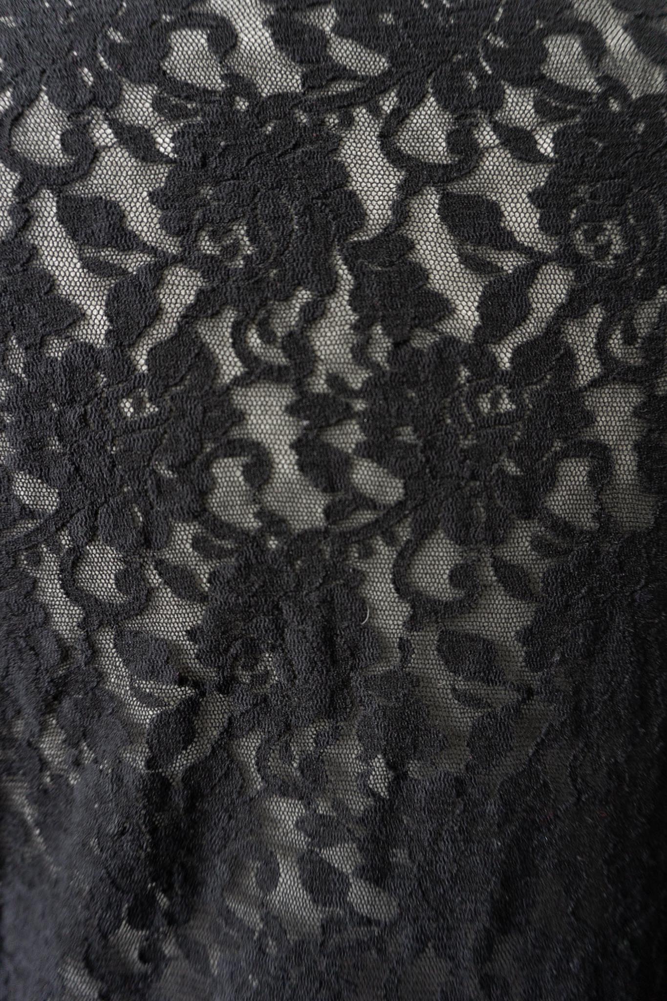 Vintage 90s Spitzen-Longsleeve in Schwarz, Gothic Mesh Top, S–M theplaincircle vintage