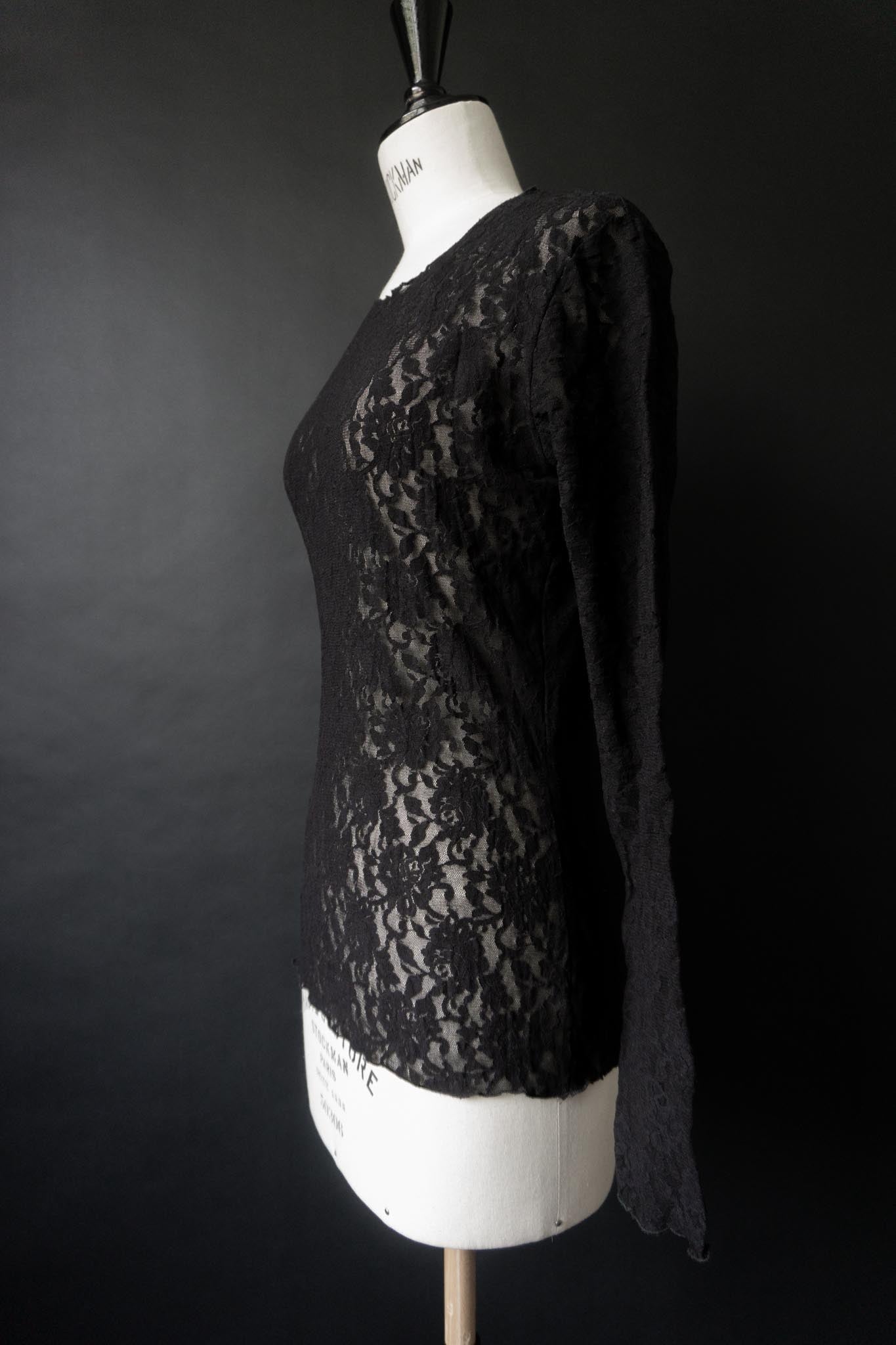 Vintage 90s Spitzen-Longsleeve in Schwarz, Gothic Mesh Top, S–M theplaincircle vintage