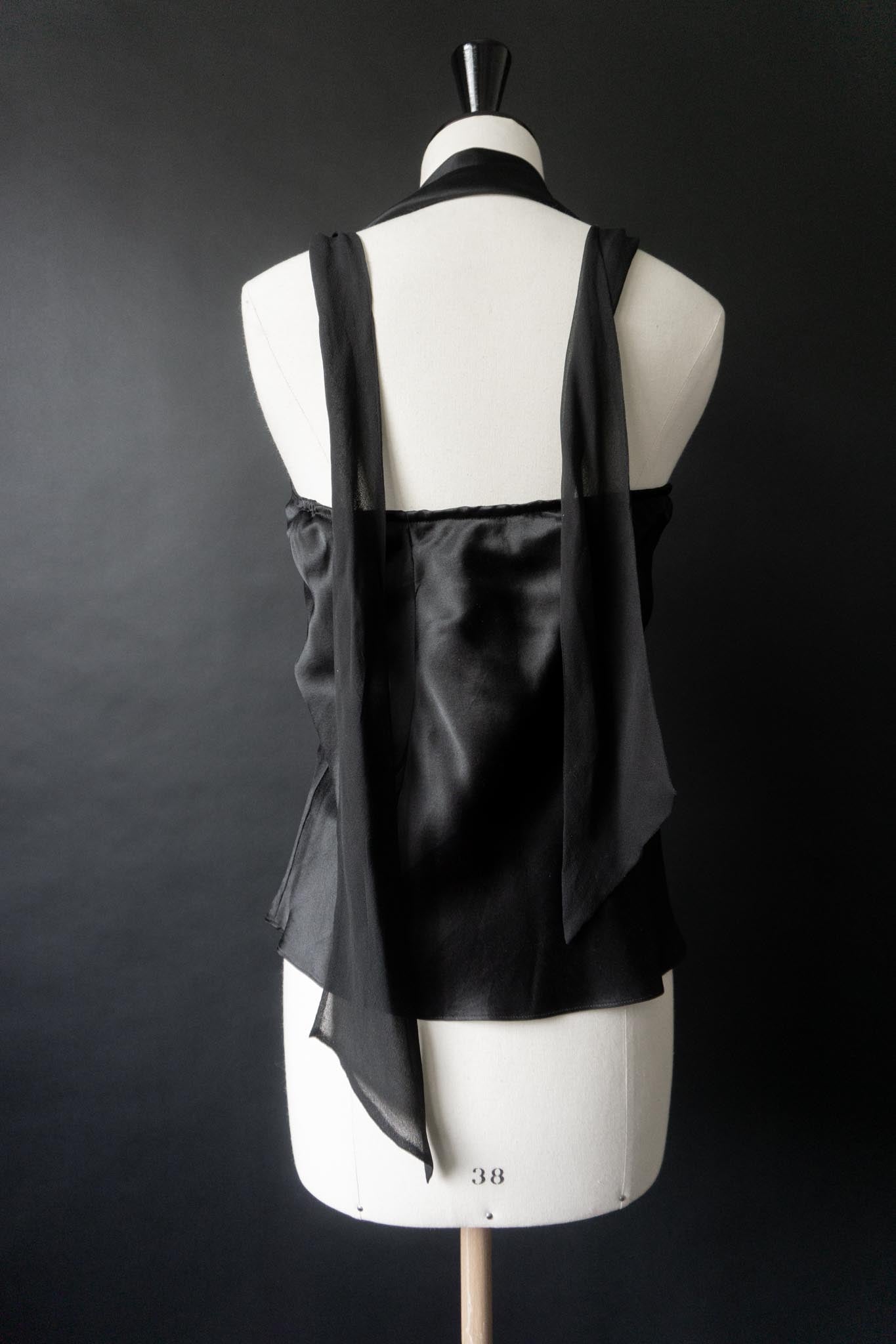 Schwarzes Neckholder-Top aus Seide, XS–S