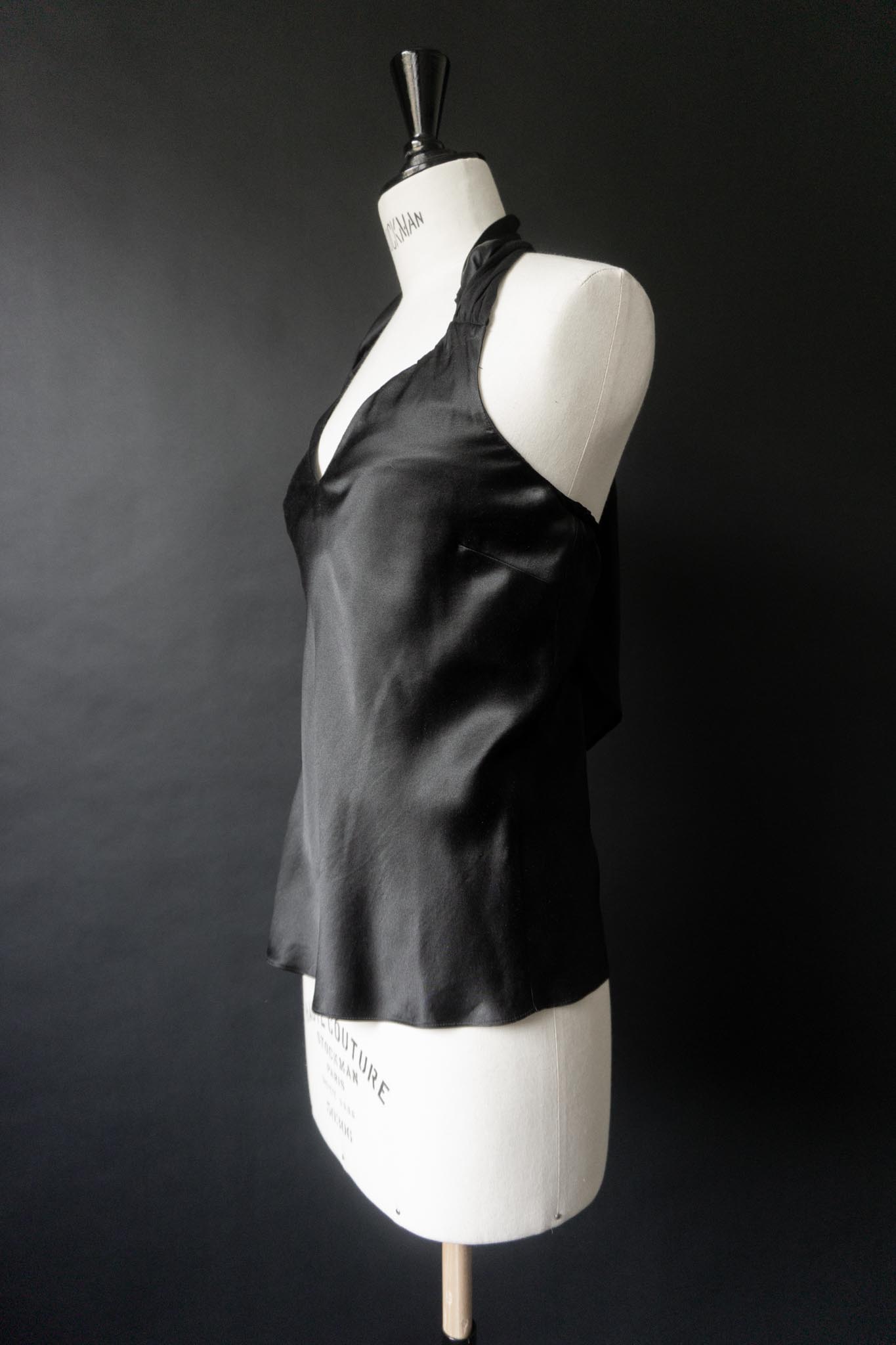 Schwarzes Neckholder-Top aus Seide, XS–S