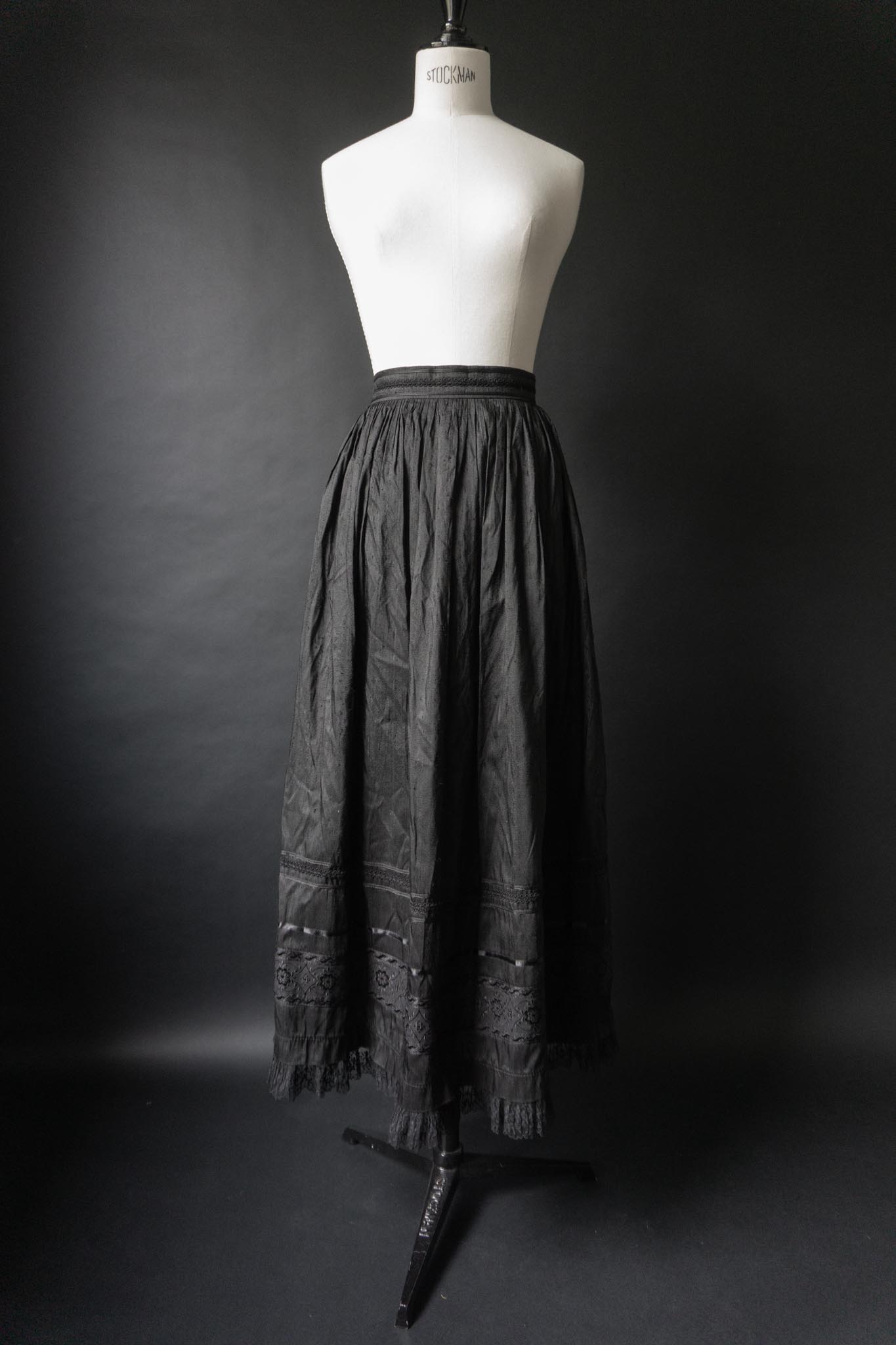 Vintage Midirock Wildseide Spitze, XS–S theplaincircle vintage