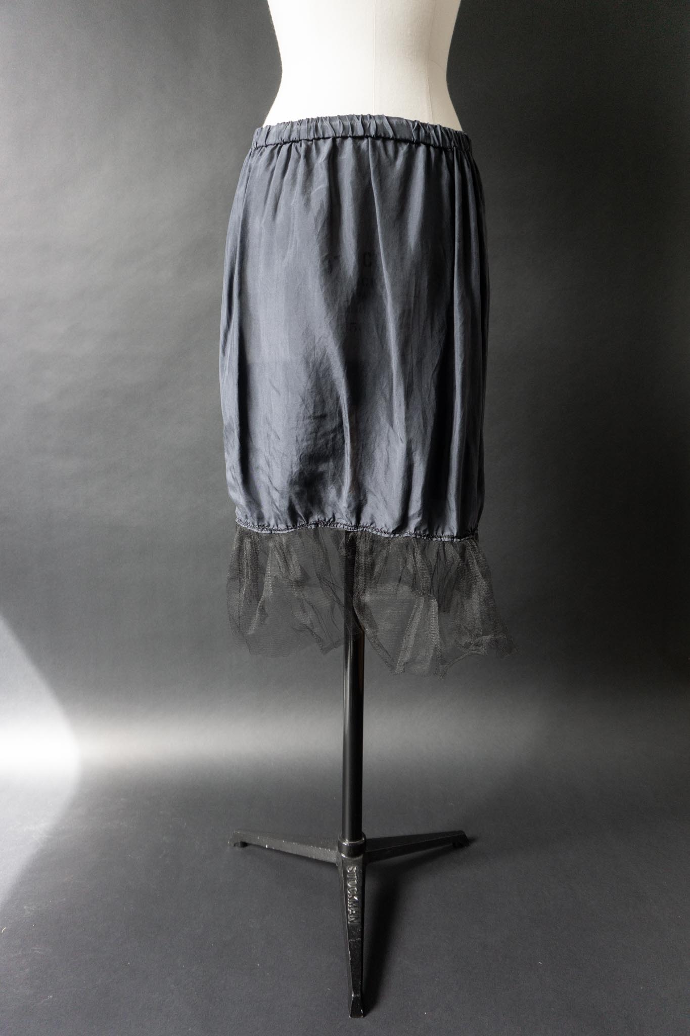 Vintage Rock aus Seide, Gothic Balletcore, S–M theplaincircle vintage