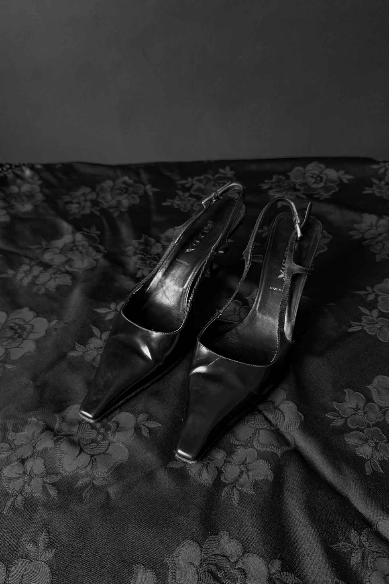 Vintage Prada Slingback Pumps aus Leder, Office Siren, Made in Italy, 37