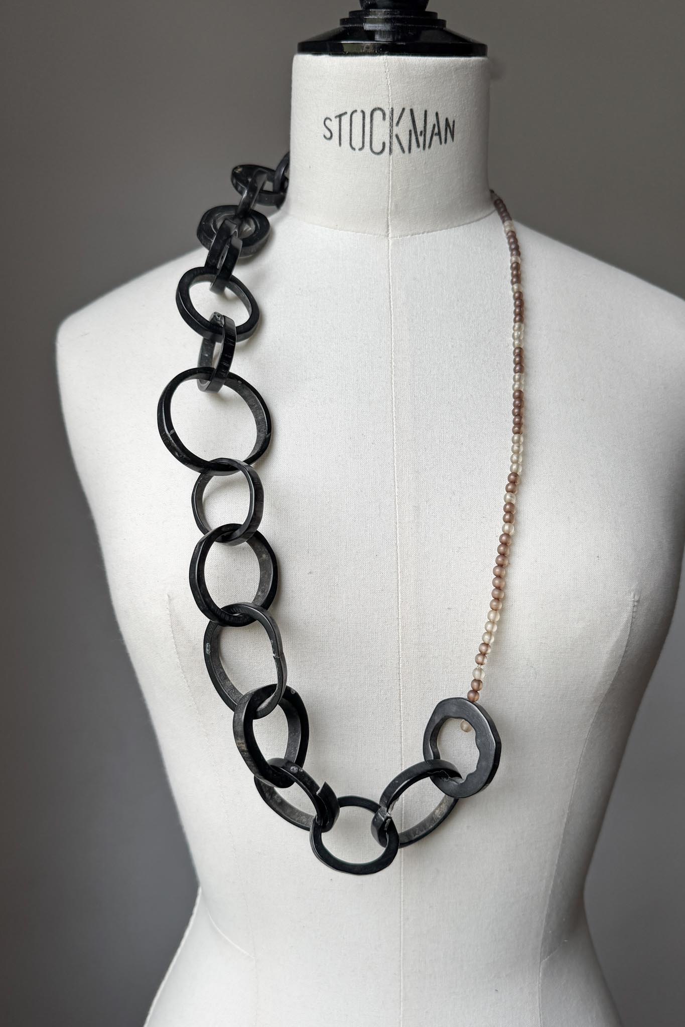 Vintage Horn Statement Necklace – Sculptural Avant-Garde theplaincircle vintage