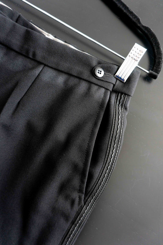 Vintage Smokinghose Damen Schwarz – 80er Tuxedo Hose aus Wolle mit Galonstreifen, S–M theplaincircle vintage