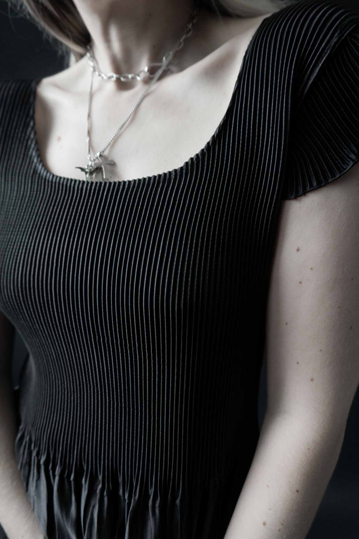 vintage plissee kleid schwarz 90s