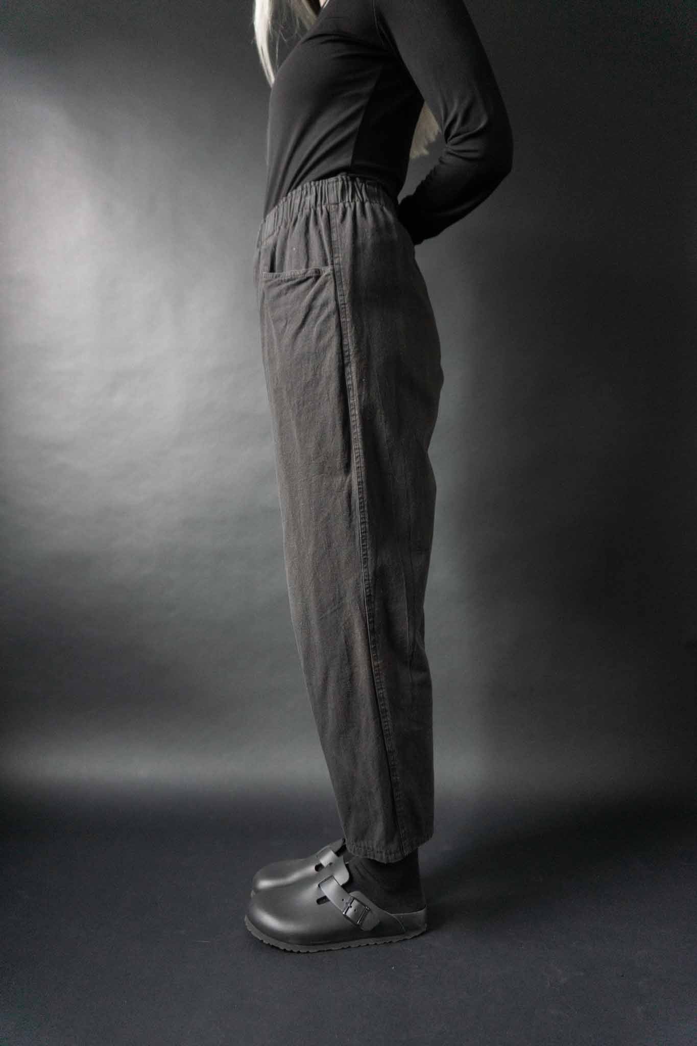 Vintage Hose, Schwarz Highwaist Elastisch, S–M theplaincircle vintage