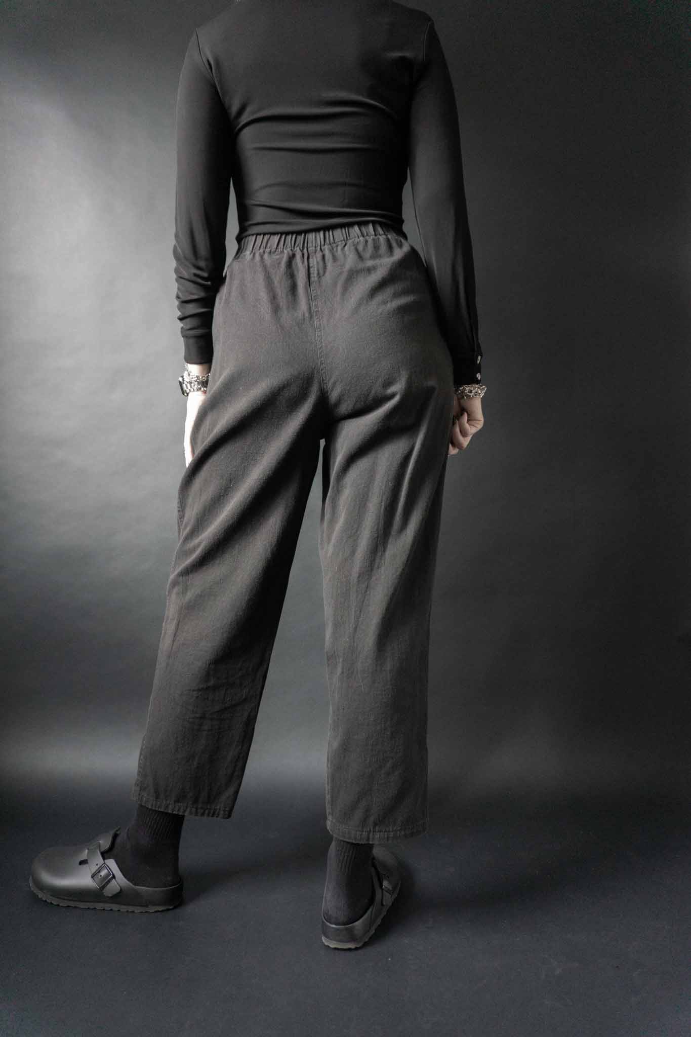 Vintage Hose, Schwarz Highwaist Elastisch, S–M theplaincircle vintage