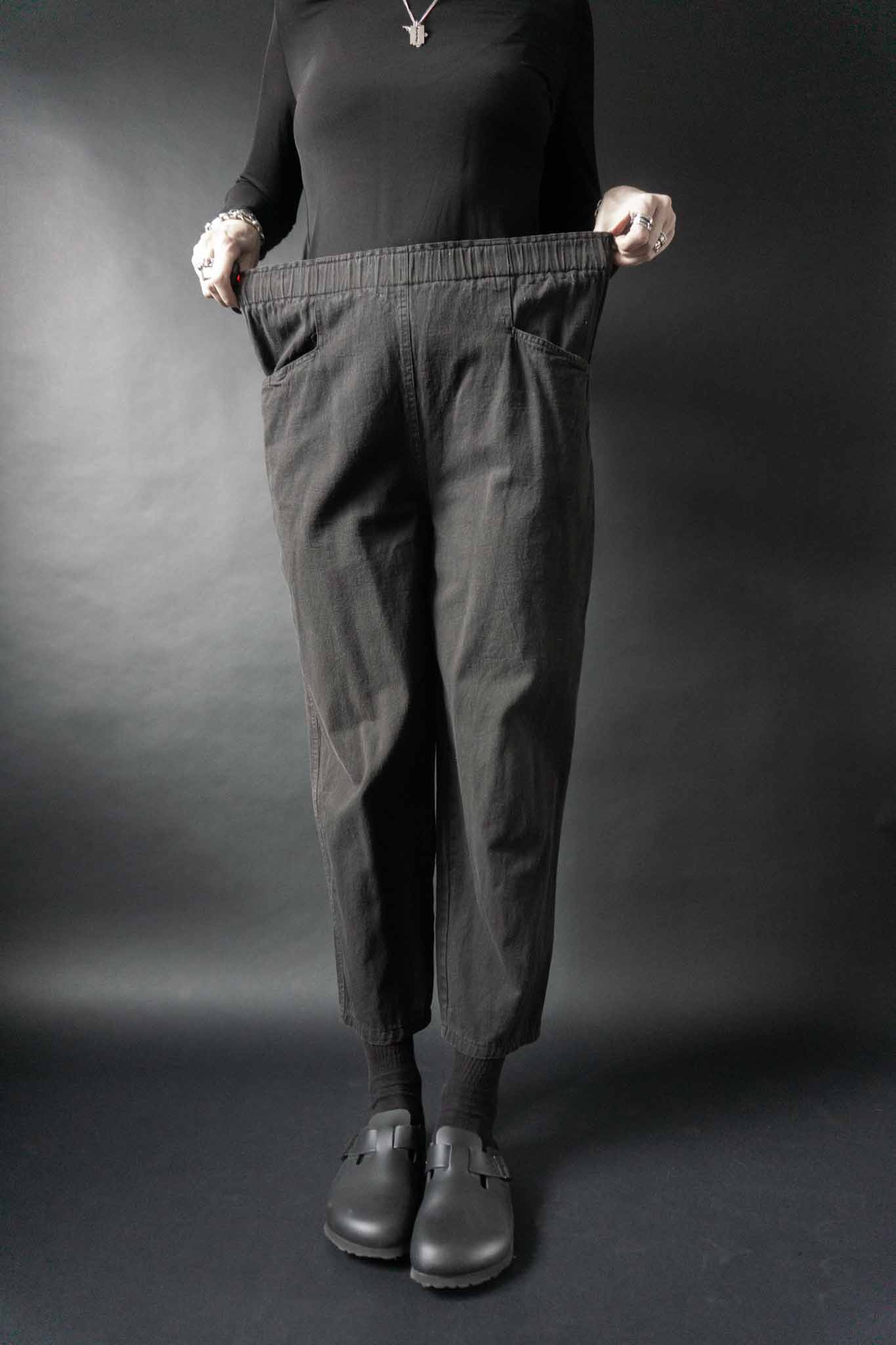 Vintage Hose, Schwarz Highwaist Elastisch, S–M theplaincircle vintage