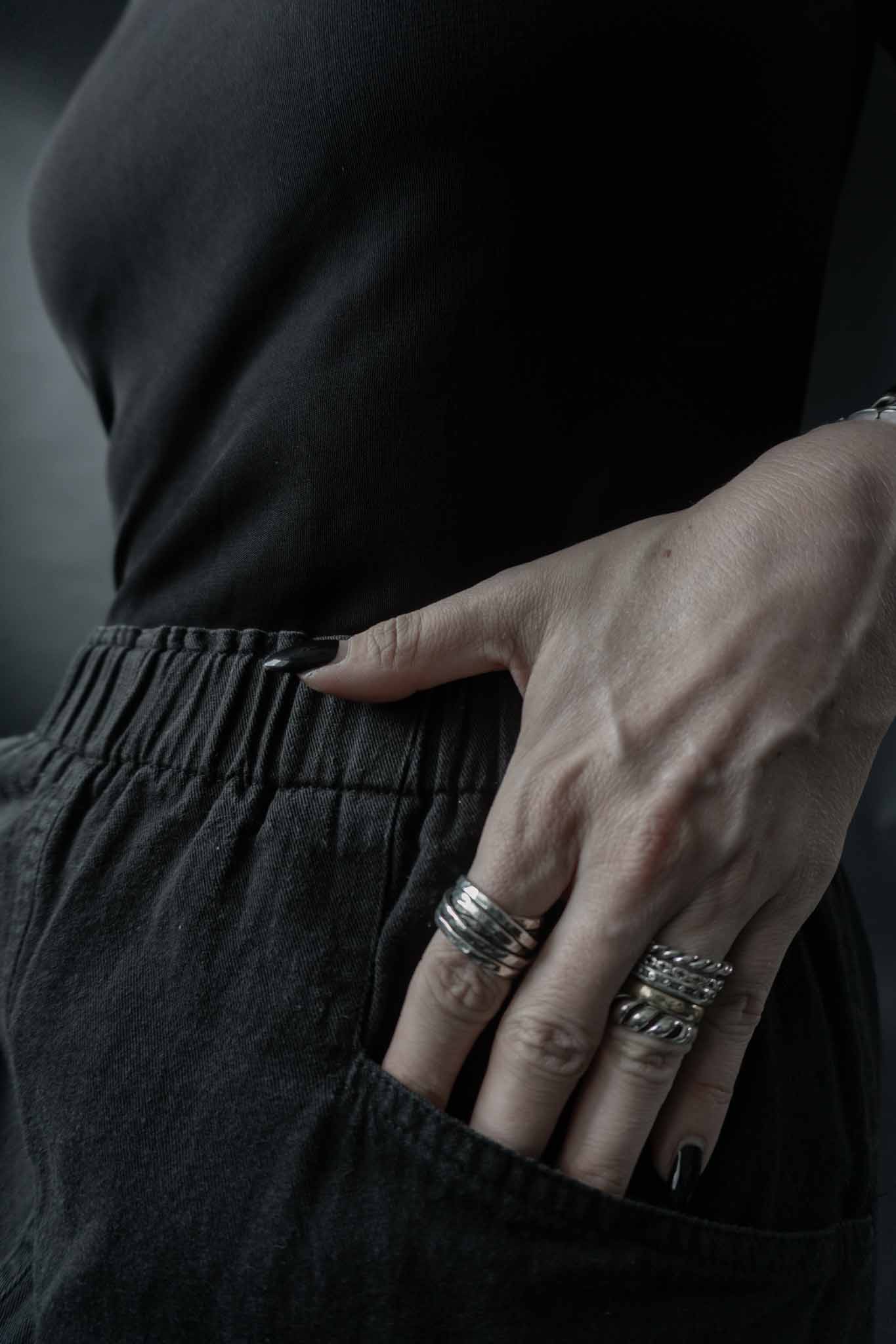 Vintage Hose, Schwarz Highwaist Elastisch, S–M theplaincircle vintage