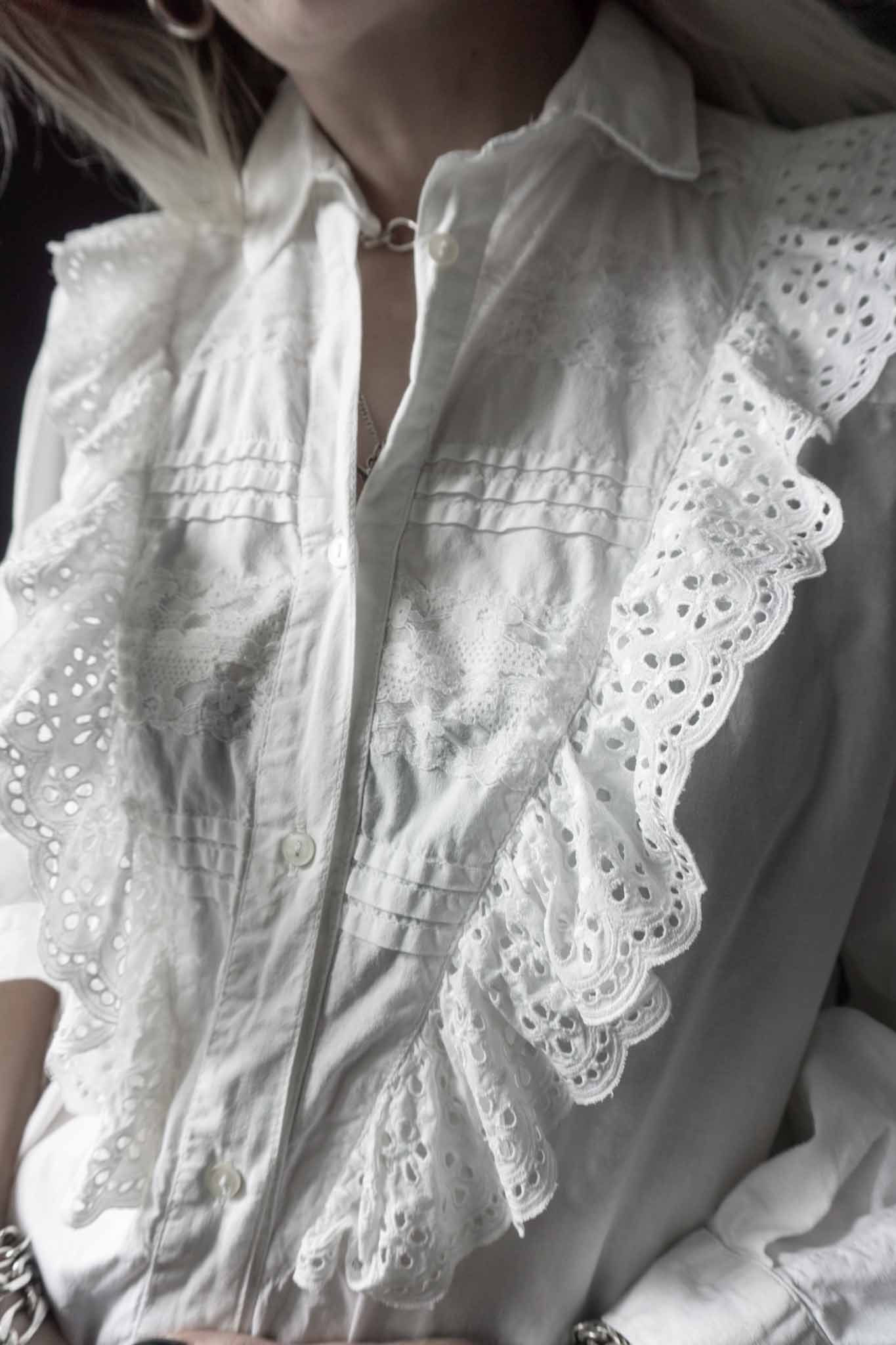 Weiße 80s Vintage Bluse mit Rüschen