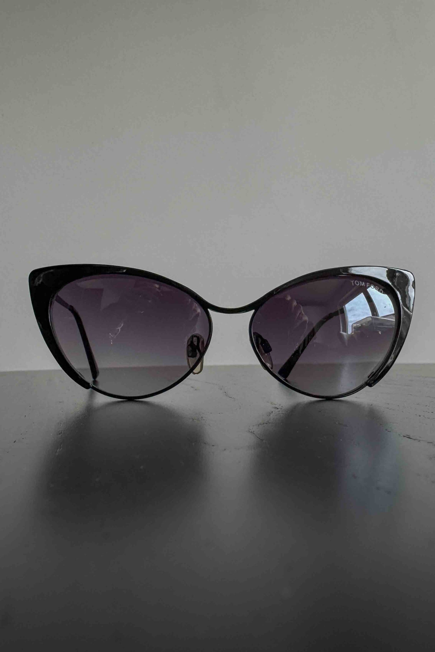 Tom Ford Sonnenbrille im Cat-Eye-Stil mit schwarzer Fassung