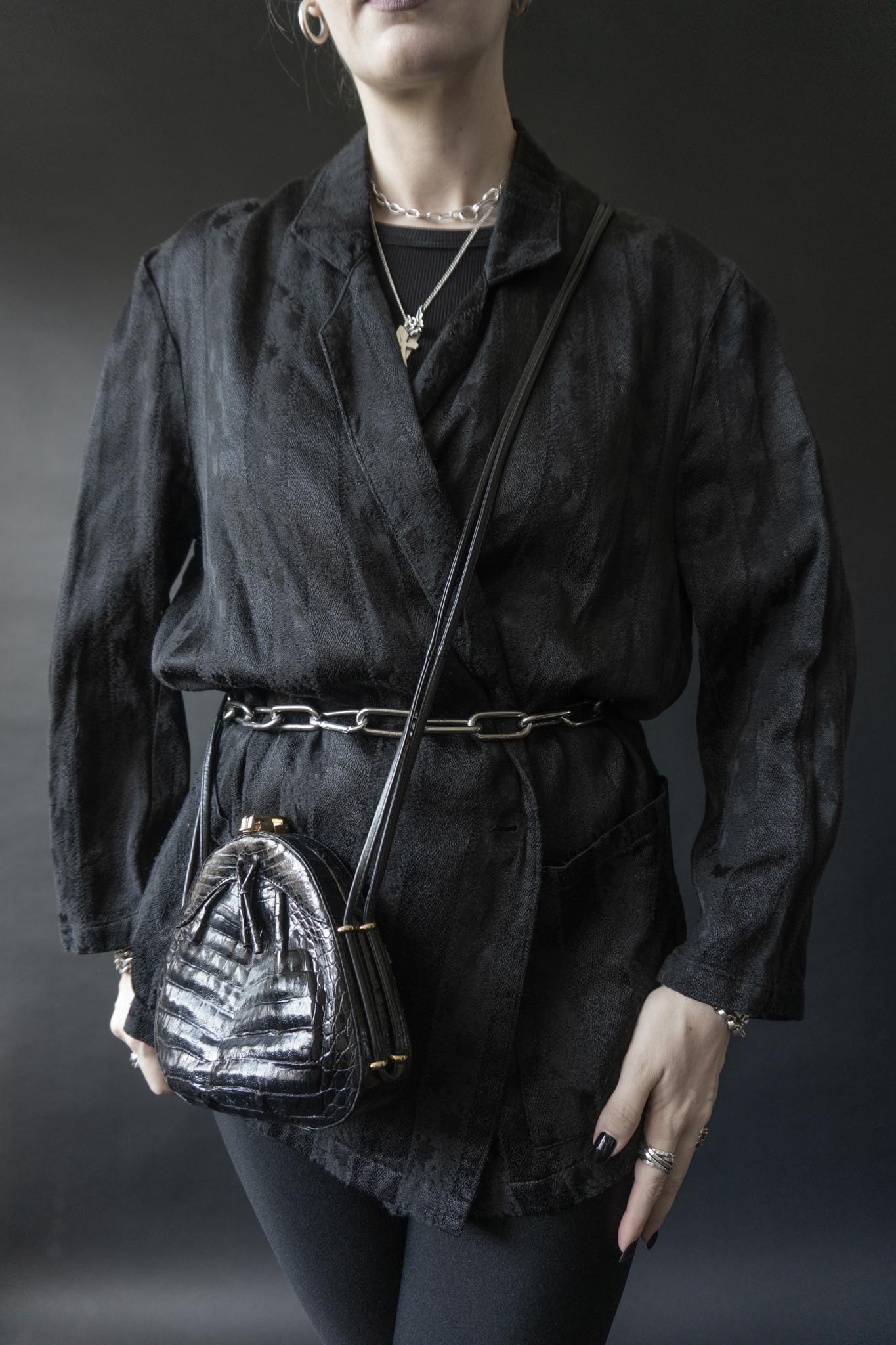 Schwarzer Oversized Blazer aus den 80s mit Ton-in-Ton Streifen und Blütenstruktur