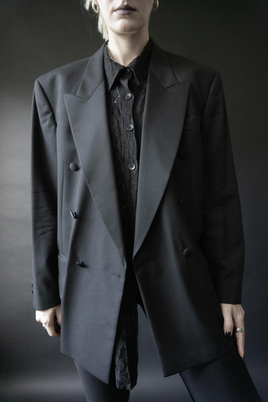 Schwarzer Oversized Smoking-Blazer aus den 80s mit Satin-Revers und doppelreihigem Schnitt