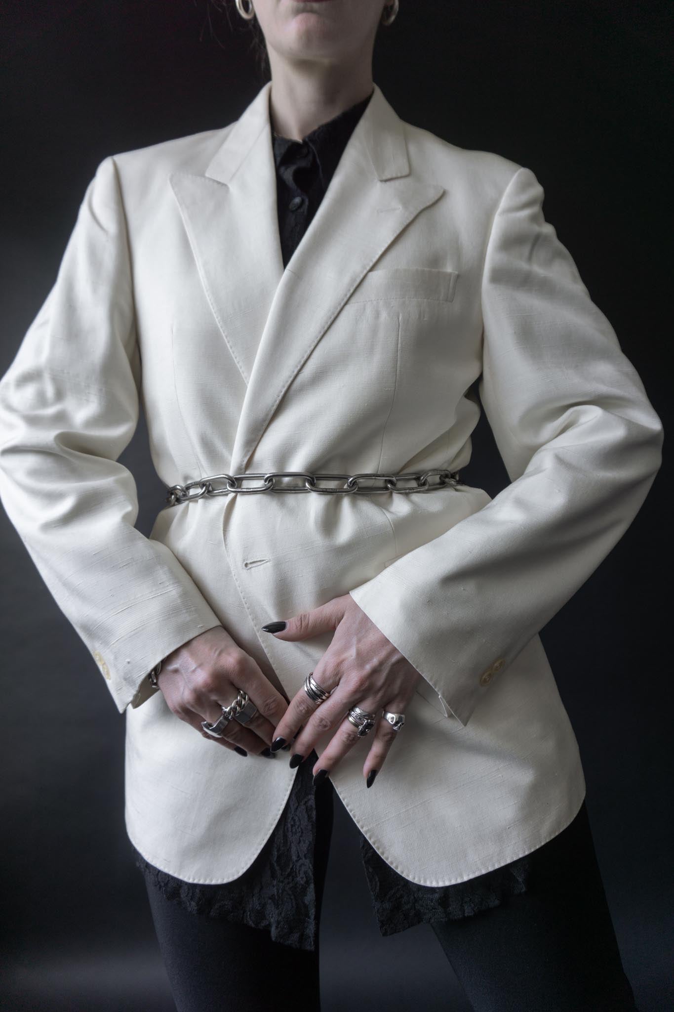 Weißer Vintage Blazer aus 100 % Wildseide mit Reverskragen, 80s Mode