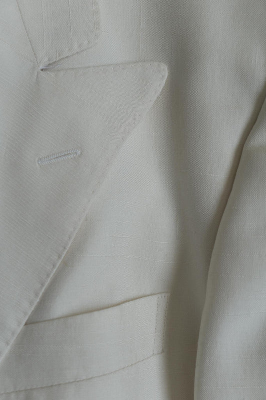 Weißer Vintage Blazer aus 100 % Wildseide mit Reverskragen, 80s Mode