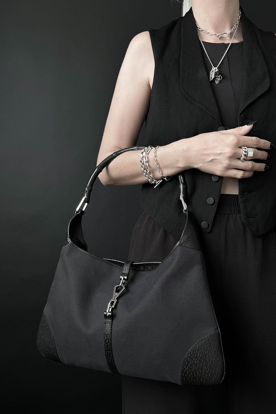 Gucci Jackie Bag in Schwarz mit Bambusgriff & silberfarbener Hardware – Vintage Designer Tasche