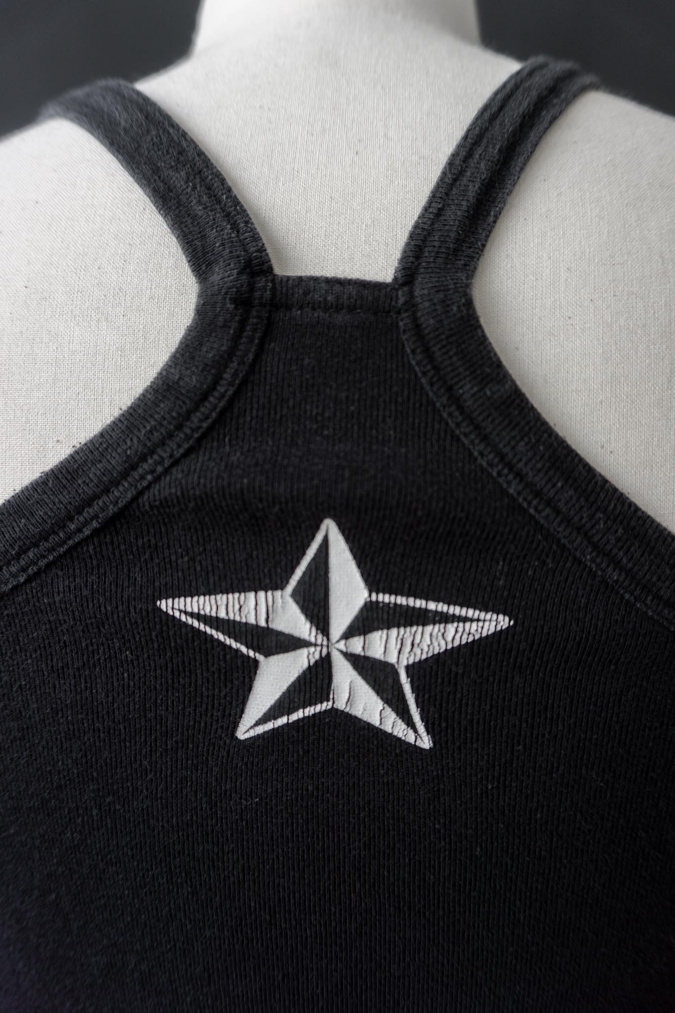 Schwarzes Vintage Tanktop mit „Fuck the World“ Print und Sternen-Detail am Nacken