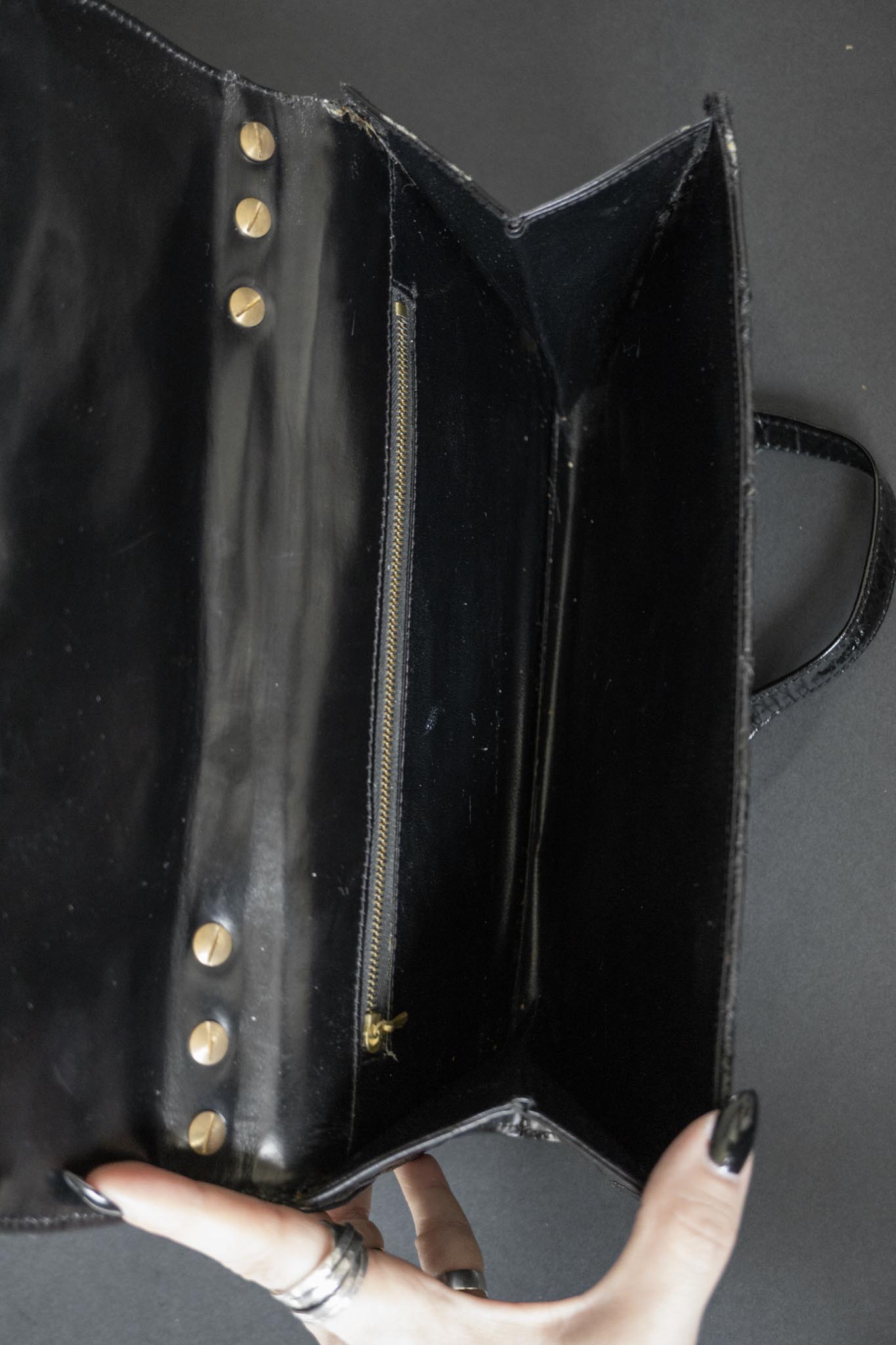 Vintage Schultertasche, Schwarz Kroko, 70s theplaincircle vintage