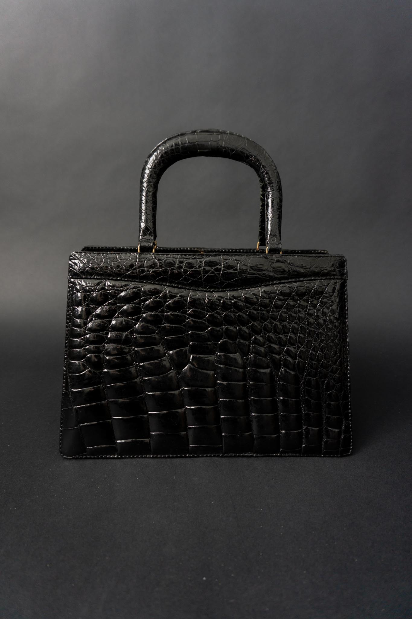 Schwarze Vintage Handtasche in Kroko-Optik mit Henkelgriff
