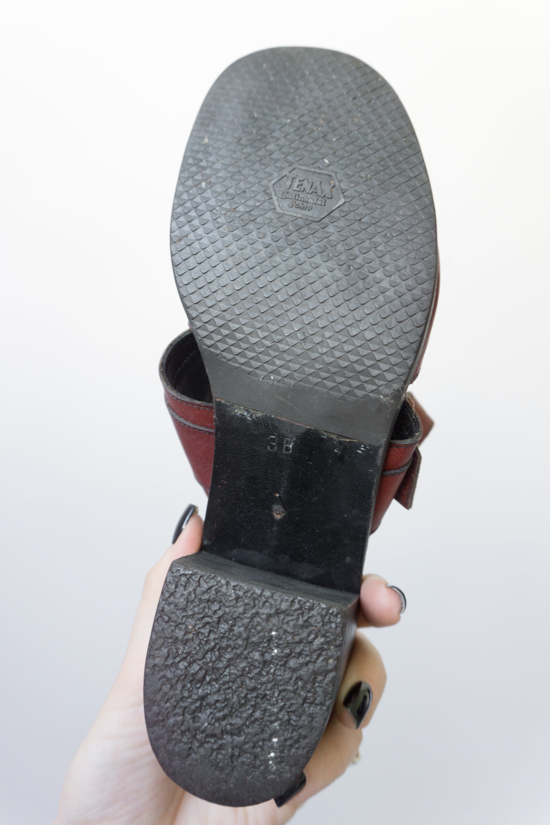 AIGNER sandals 38