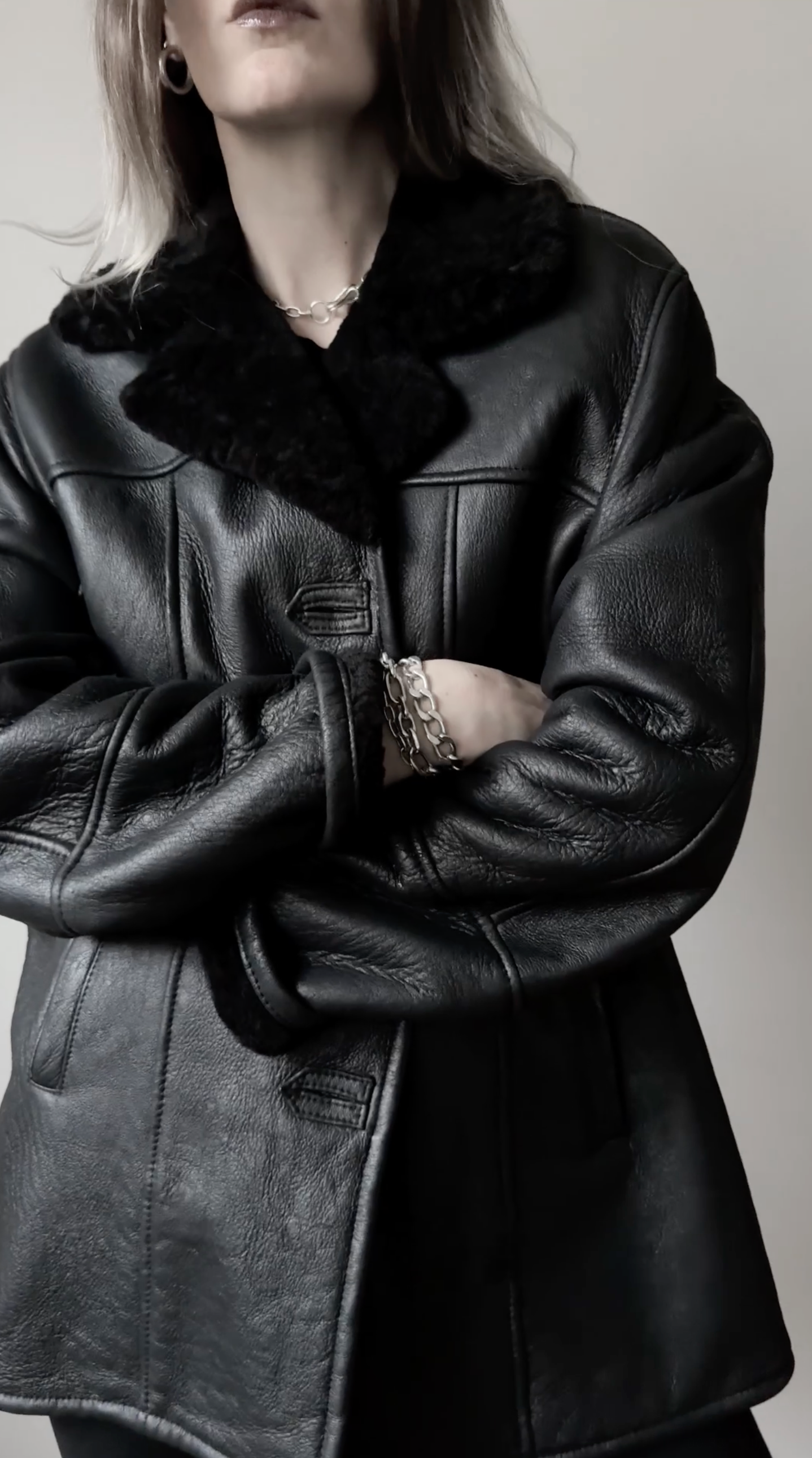 Vintage Lammfelljacke Schwarz, S–M theplaincircle vintage