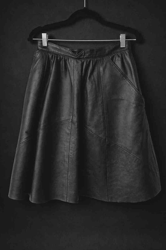 Lederrock Schwarz XS–S theplaincircle vintage