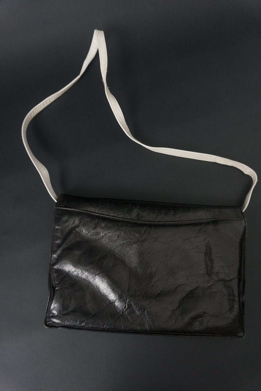 Leather bag black and white