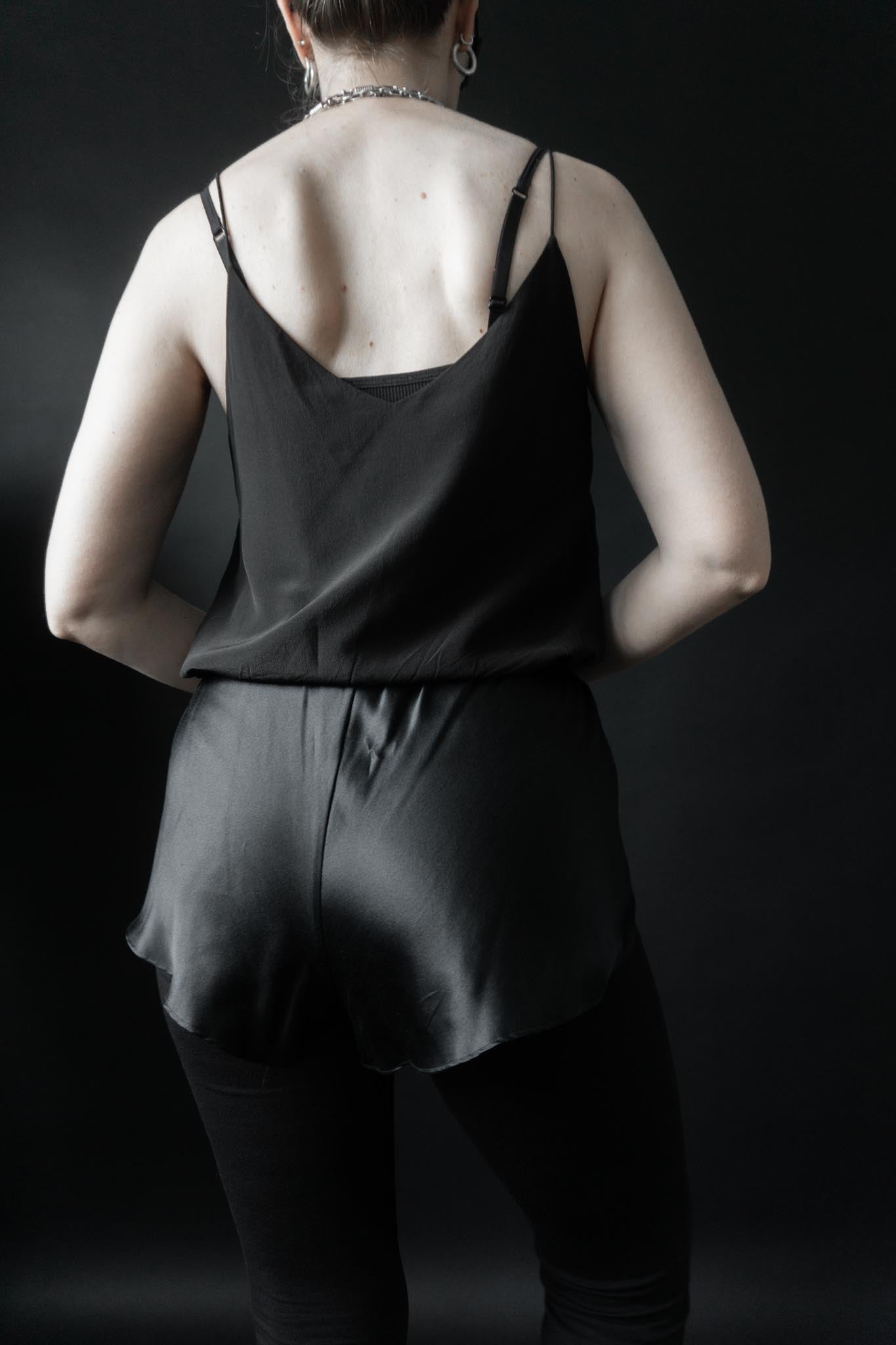 Schwarze Seiden-Shorts im Lingerie-Stil mit elastischem Bund