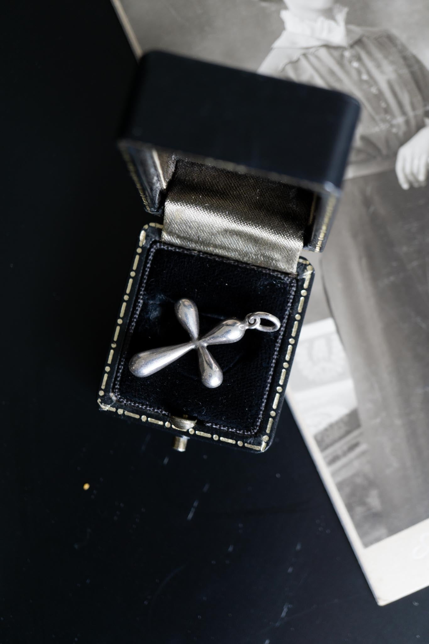 Vintage Kreuz Anhänger 925 Sterling Silber theplaincircle vintage