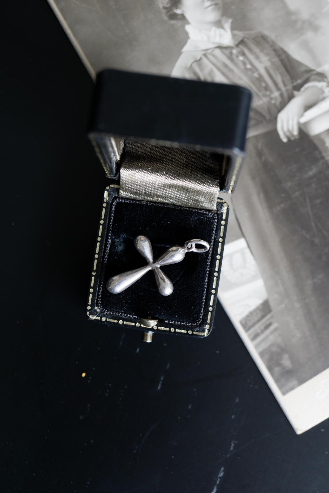 Vintage Kreuz Anhänger 925 Sterling Silber theplaincircle vintage