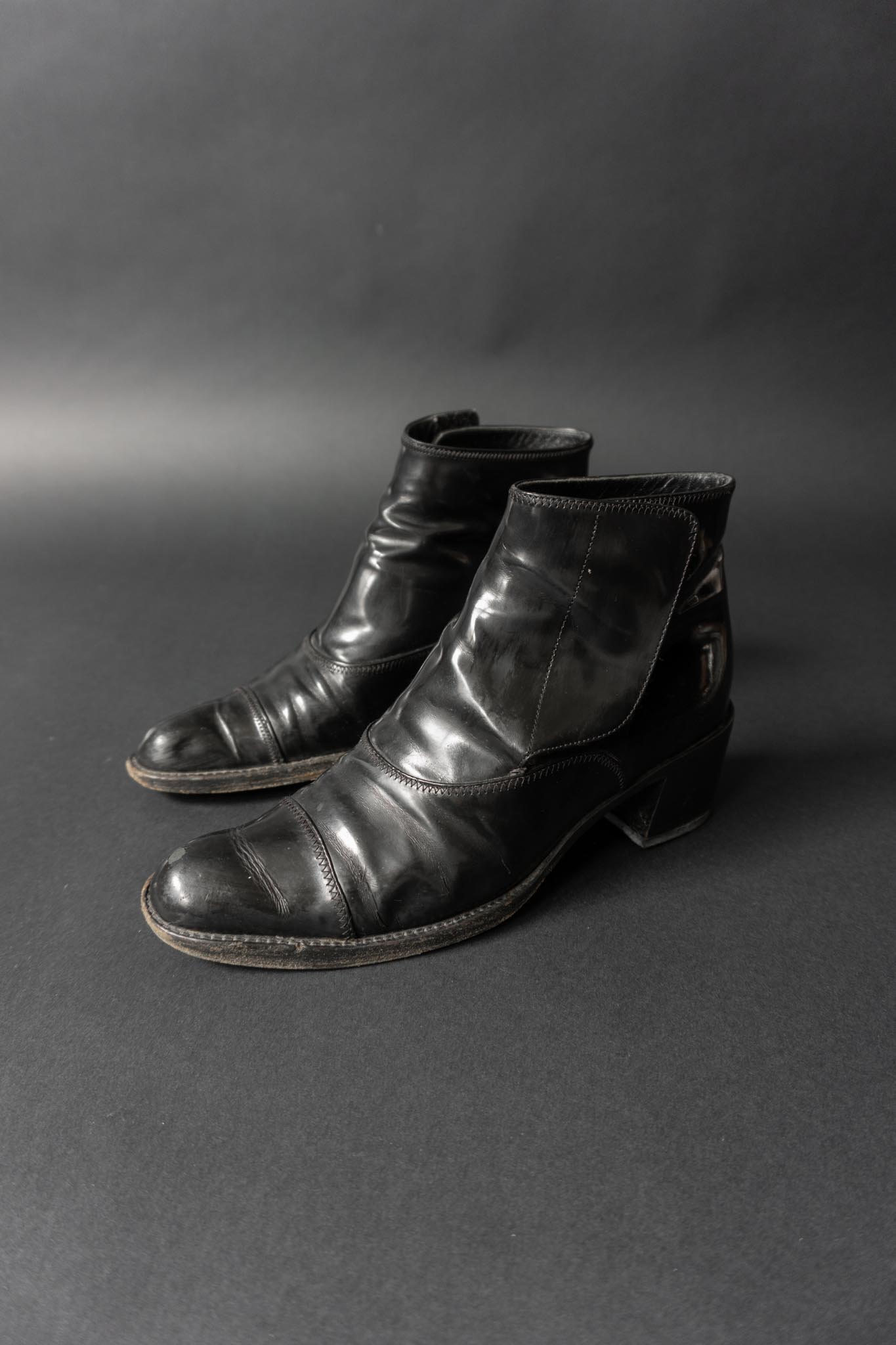 Schwarze Vintage Prada Halbschuhe aus Lackleder mit Klettverschluss und viktorianischer Spitze – Größe 36