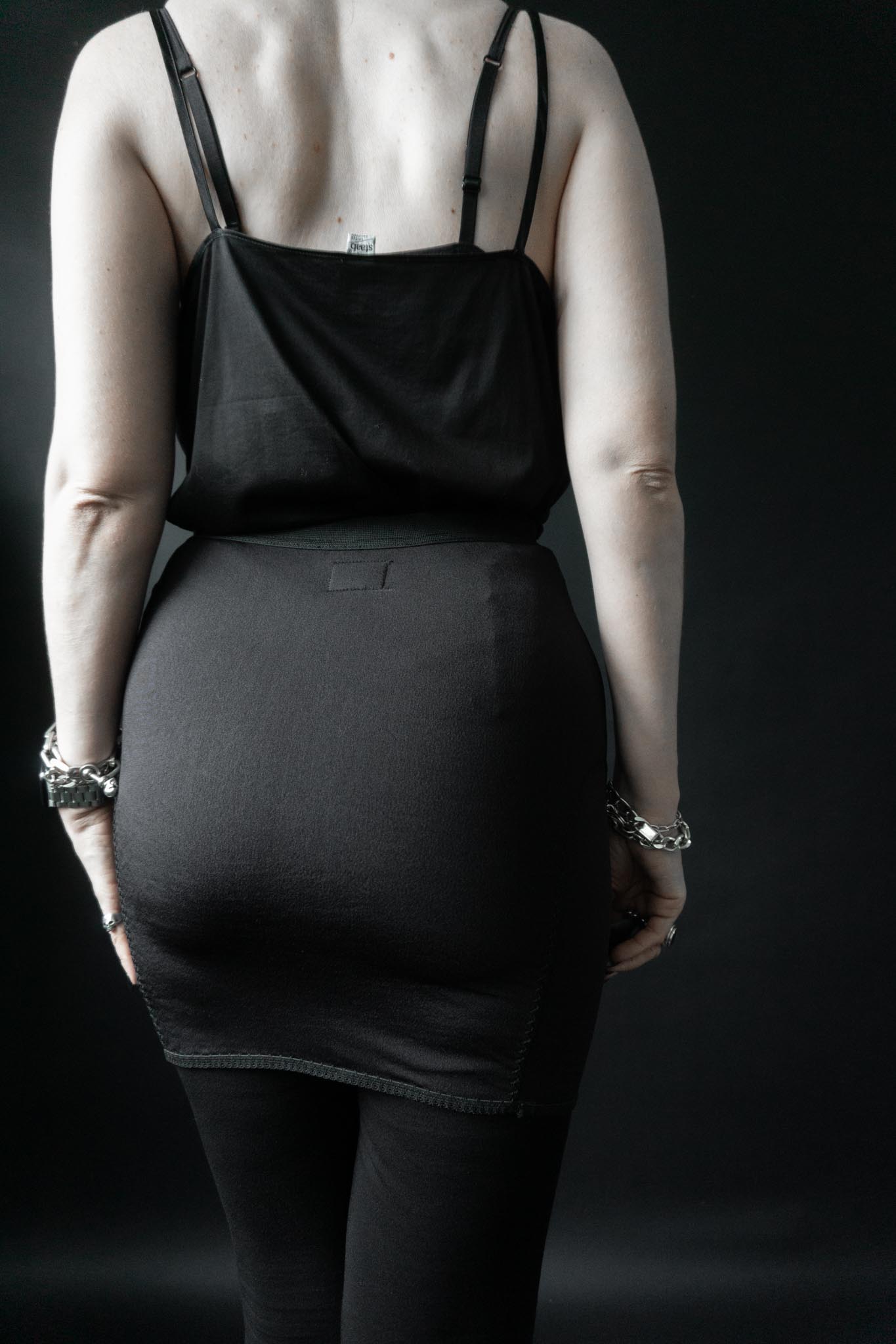 Schwarzer Stretch-Lingerie-Rock mit Ziernähten von Fiorucci