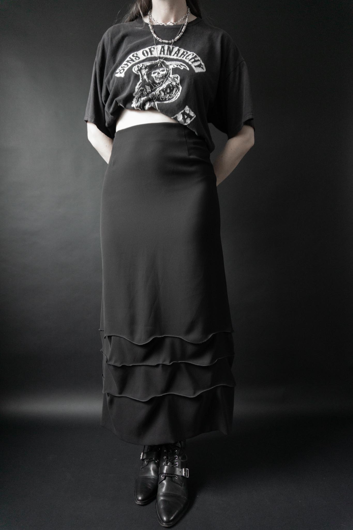 Schwarzer Annette-Goertz-Maxirock mit gefaltetem, ziehharmonikaartigem Saum