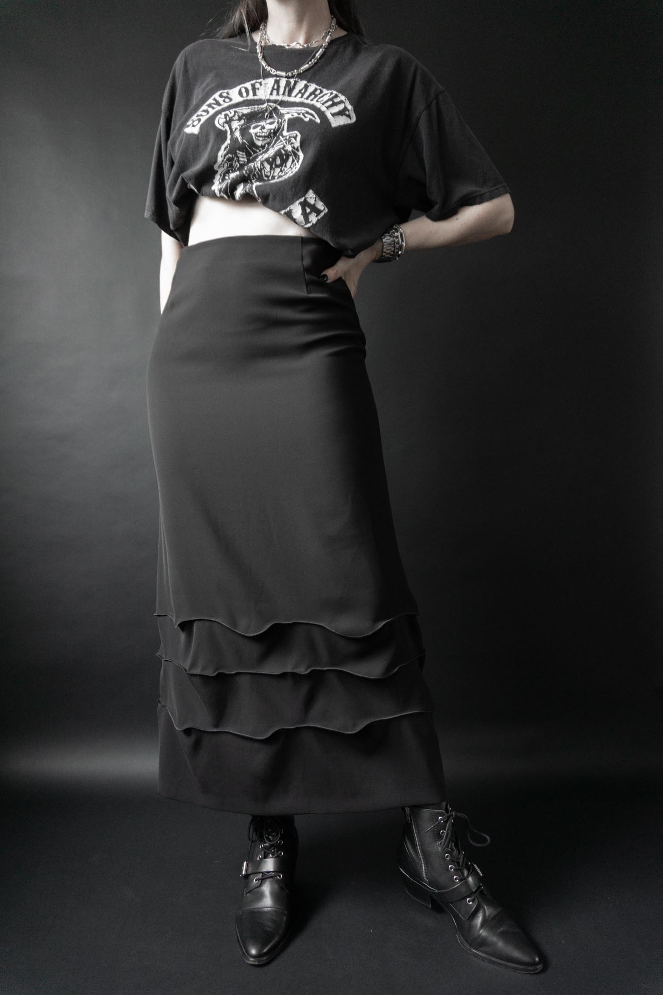 Schwarzer Annette-Goertz-Maxirock mit gefaltetem, ziehharmonikaartigem Saum